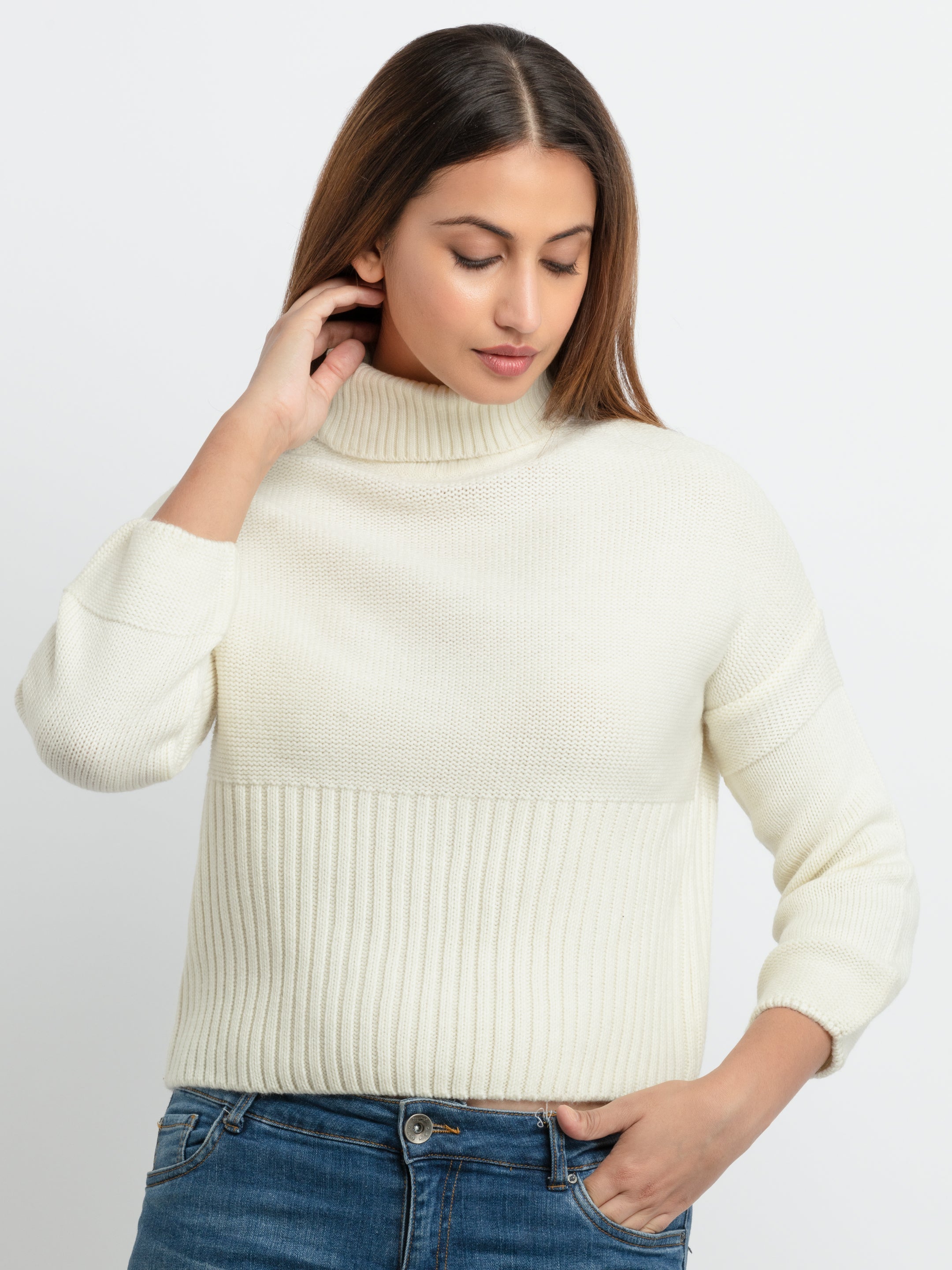 Womens Solid Turtle Neck Sweater - S / Off White / SQW-FK-22976-Off White