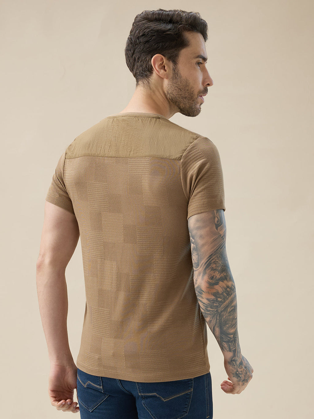 Men's Jacquard Textured Round Neck Half Sleeve Regular Fit T-Shirt with Chest Pocket
