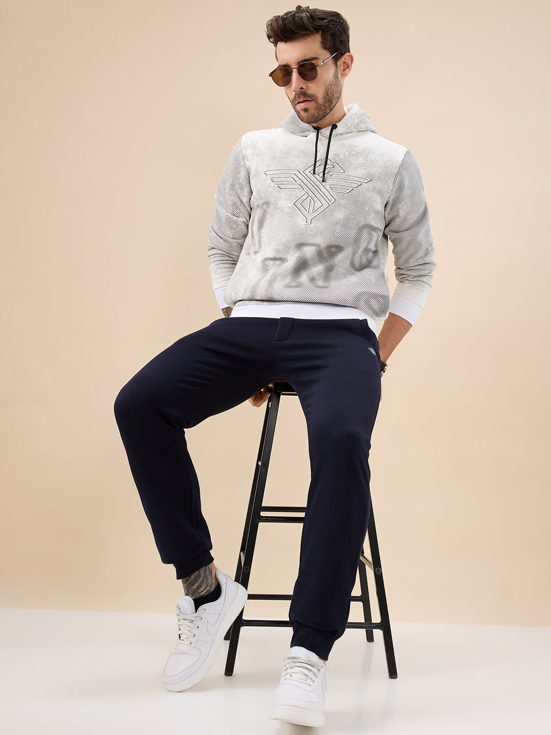 Men's Solid Regular Fit Fleece Jogger with Drawstring Waist