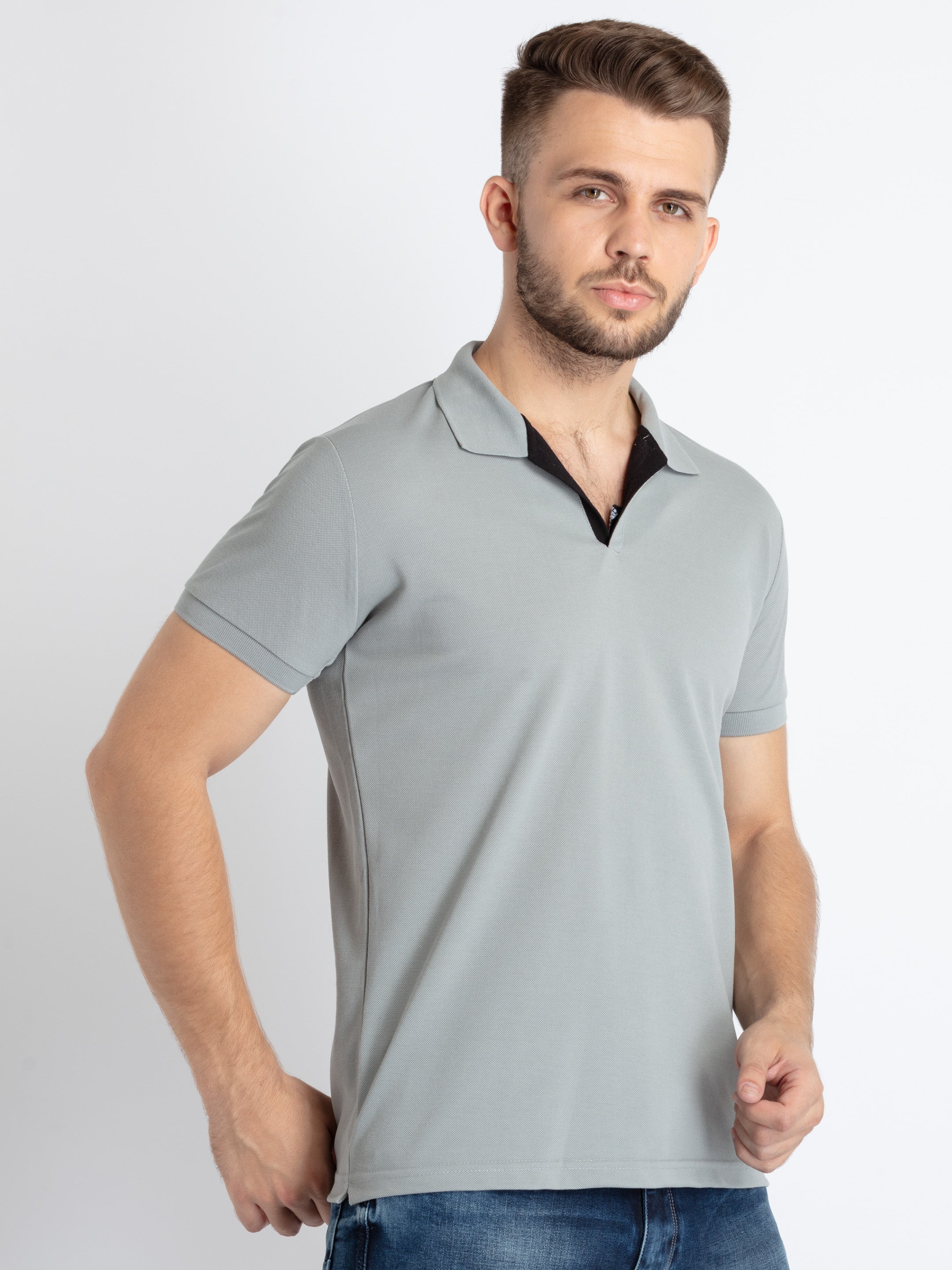 Men's Solid Half Sleeves Slim Fit Polo T-Shirt