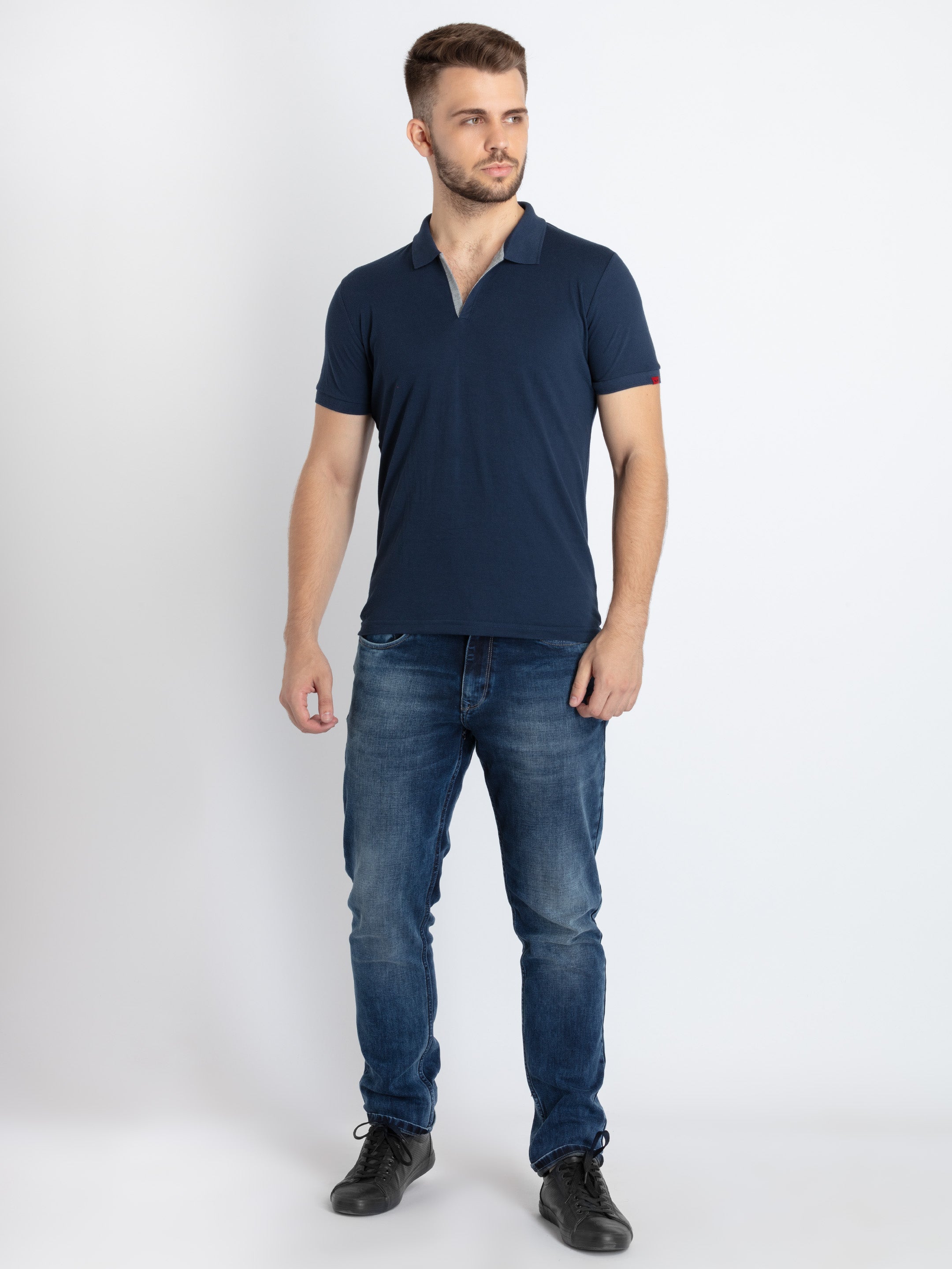 Men's Solid Half Sleeves Slim Fit Polo T-Shirt