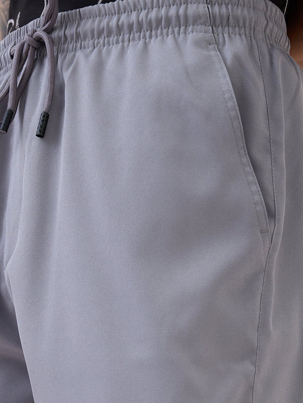 Men's Solid Basic Regular Fit Drawstring Shorts