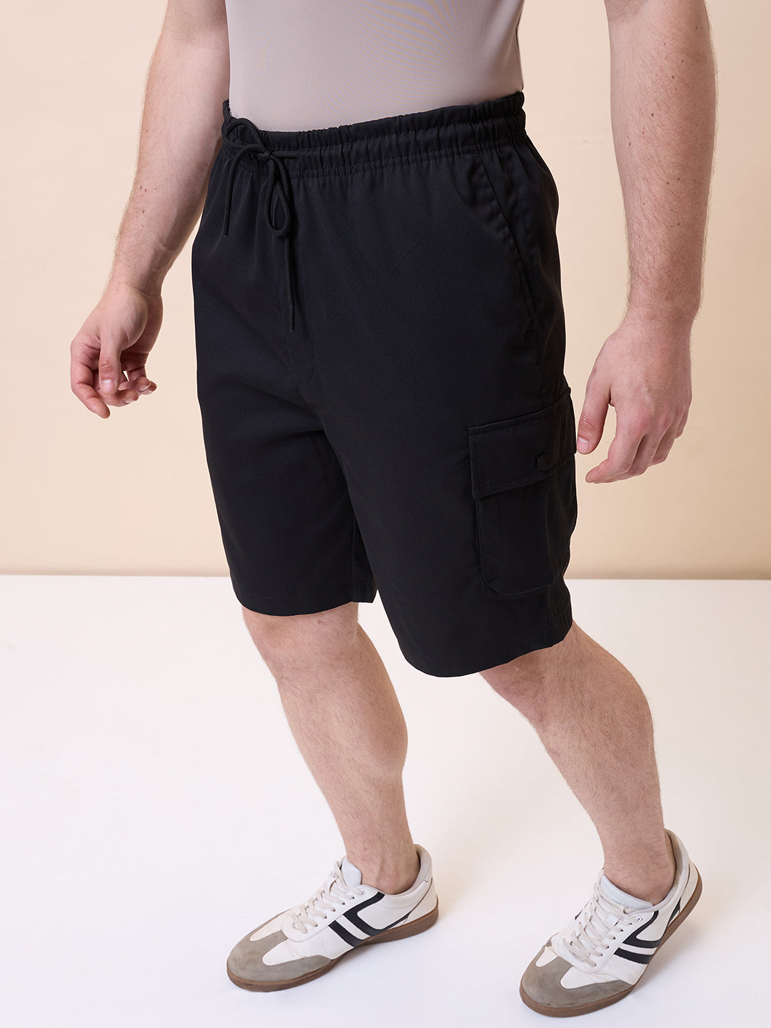 Mens Solid Regular Fit Drawstring Short
