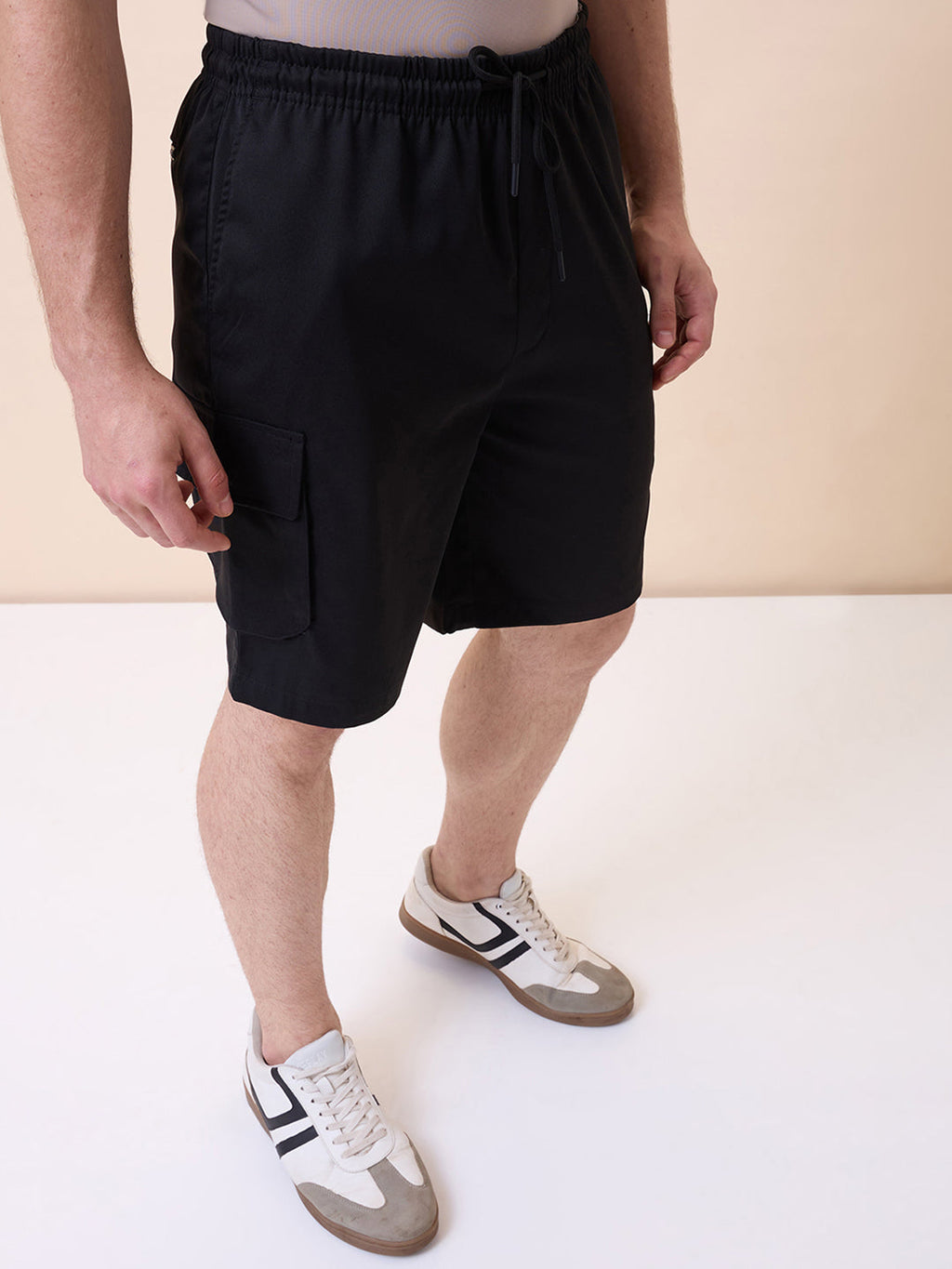 Mens Solid Regular Fit Drawstring Short