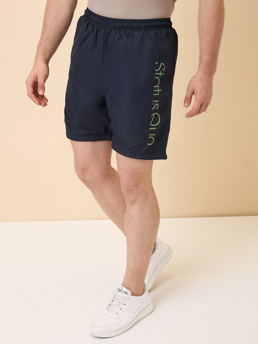 Men's Solid Basic Regular Fit Slip-on Short Secondary image