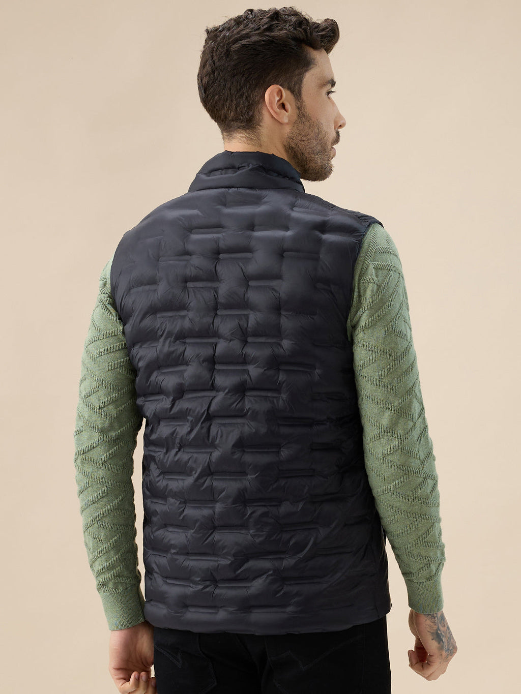 Men's Solid Quilted Mock Collar Sleeveless Regular Fit Puffer Jacket