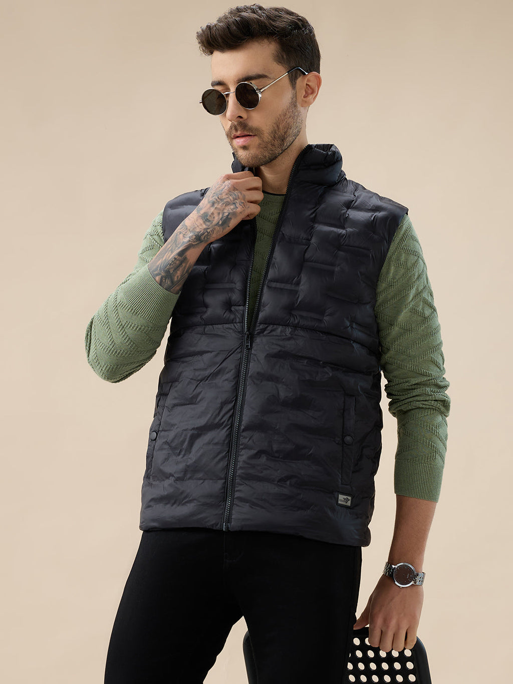 Men's Solid Quilted Mock Collar Sleeveless Regular Fit Puffer Jacket