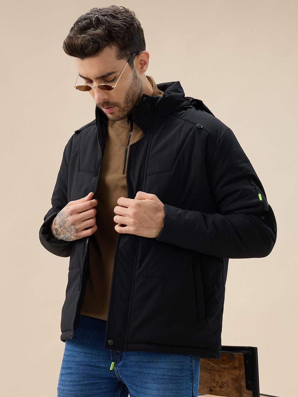 Men's Solid Detachable Hood High Neck Full Sleeves Quilted Jacket