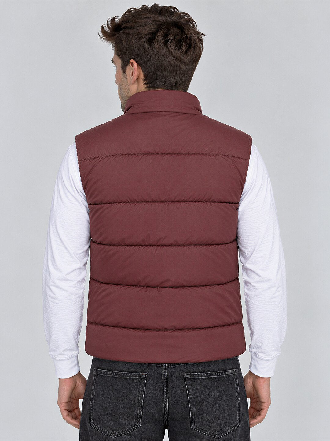 Men's Solid Stand Collar Sleeveless Regular Fit Jacket