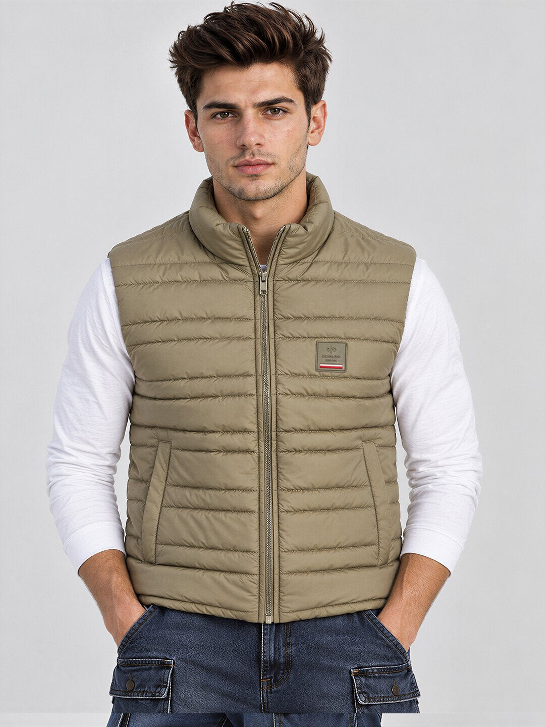 Men's Solid Stand Collar Sleeveless Regular Fit Jacket