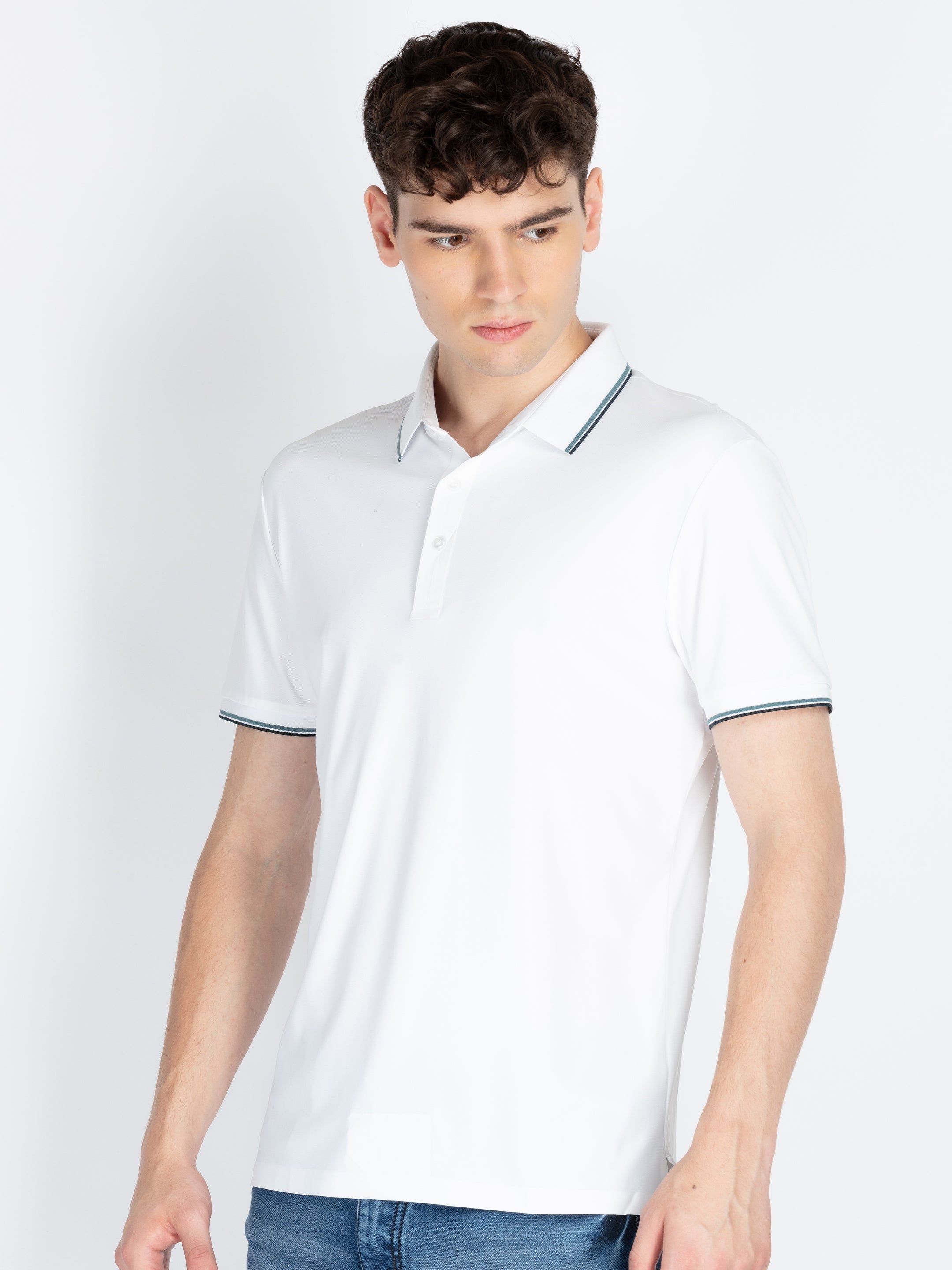 Men's Solid Polo Collar T-Shirt Secondary image