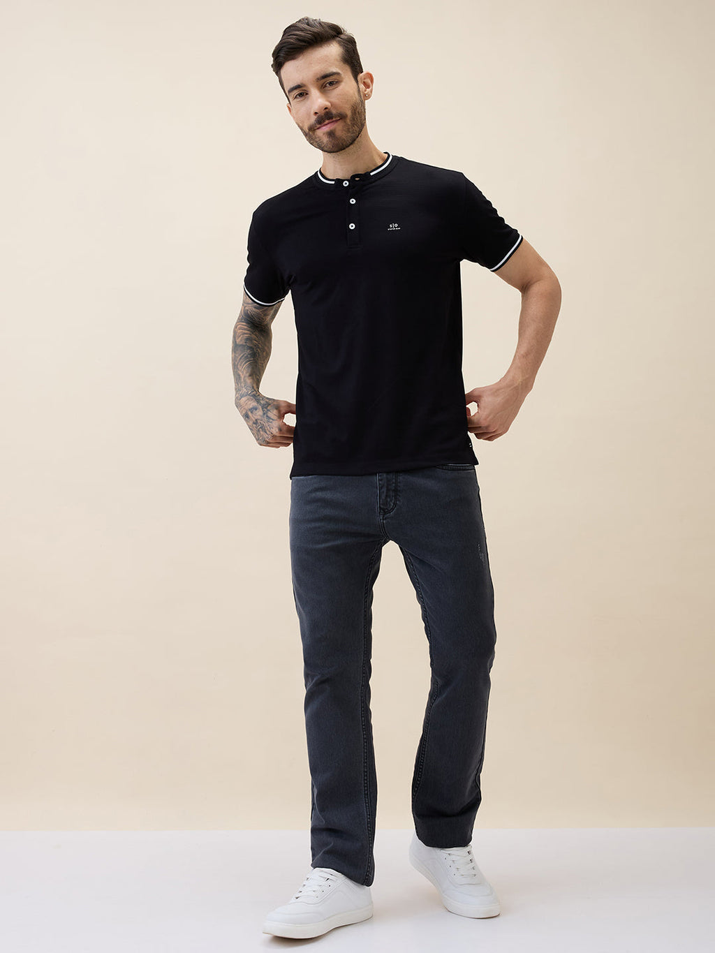 Men's Solid Henley Neck Half Sleeves Regular Fit Tshirt