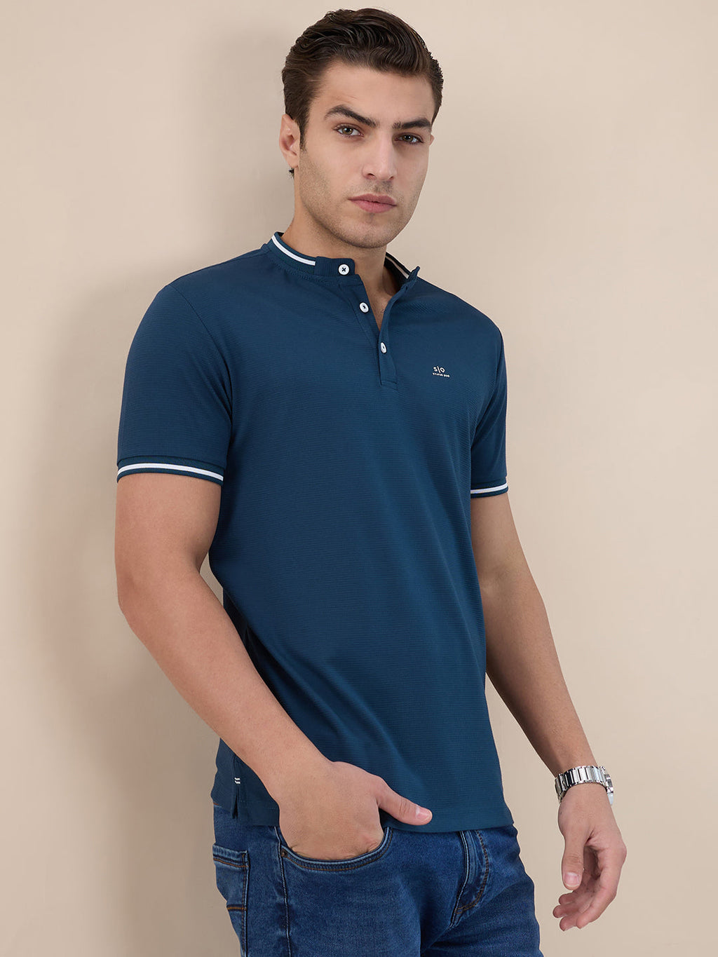 Mens Solid Henley Neck Half Sleeves Regular Fit T-shirt