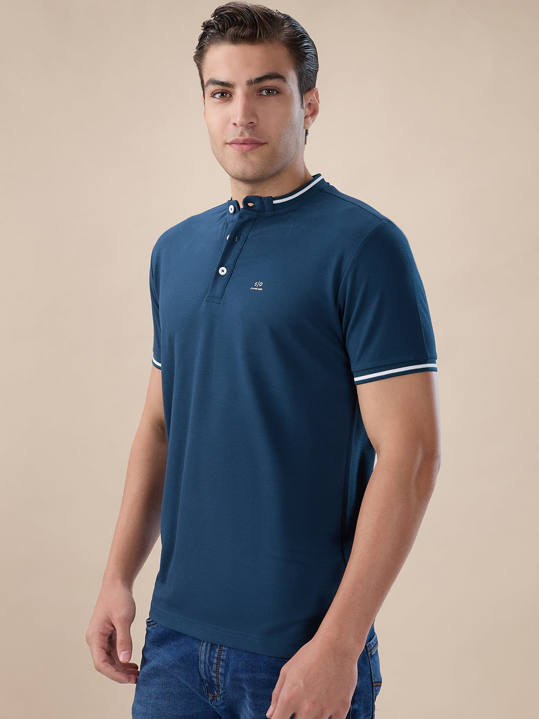 Mens Solid Henley Neck Half Sleeves Regular Fit T-shirt Secondary image