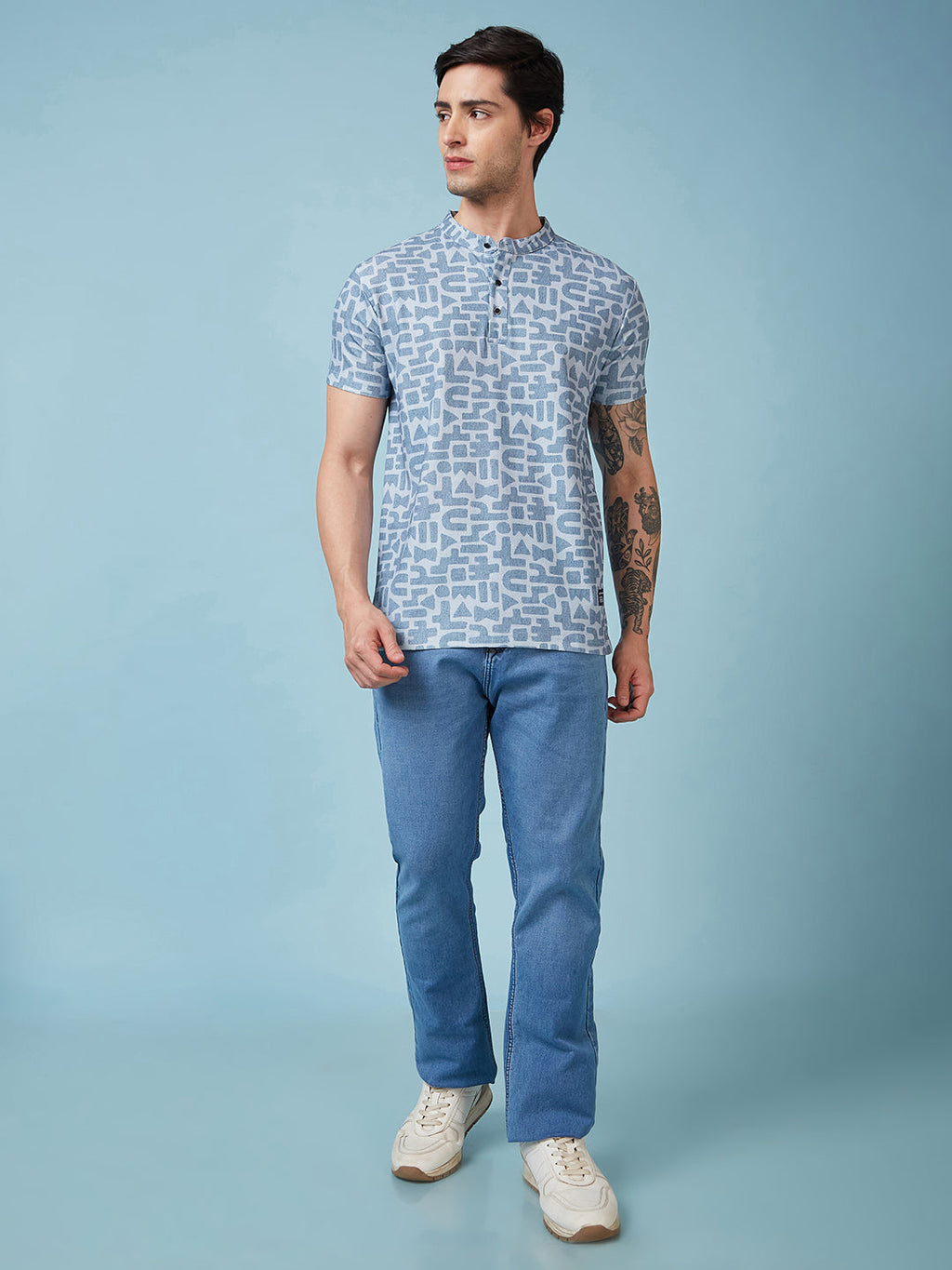Men's Printed Henley Neck Half Sleeves T-shirts