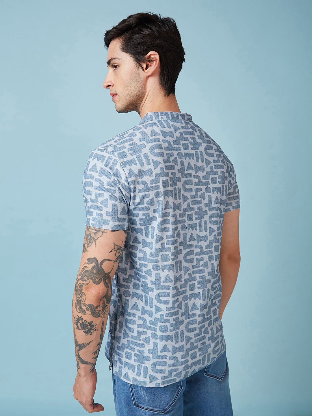 Men's Printed Henley Neck Half Sleeves T-shirts