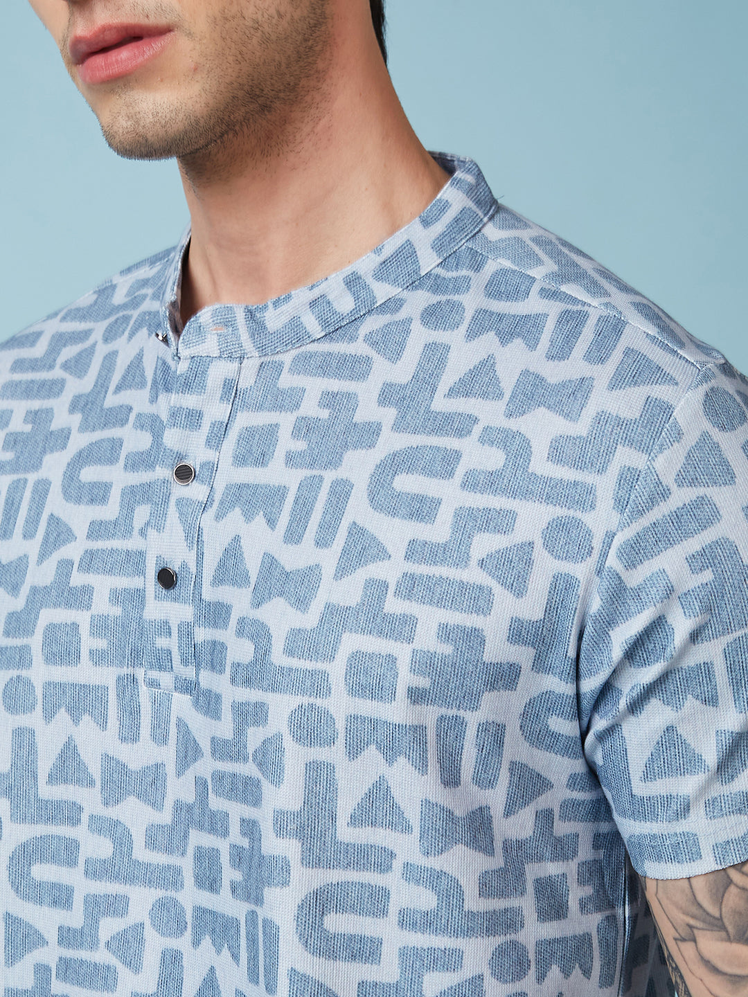 Men's Printed Henley Neck Half Sleeves T-shirts