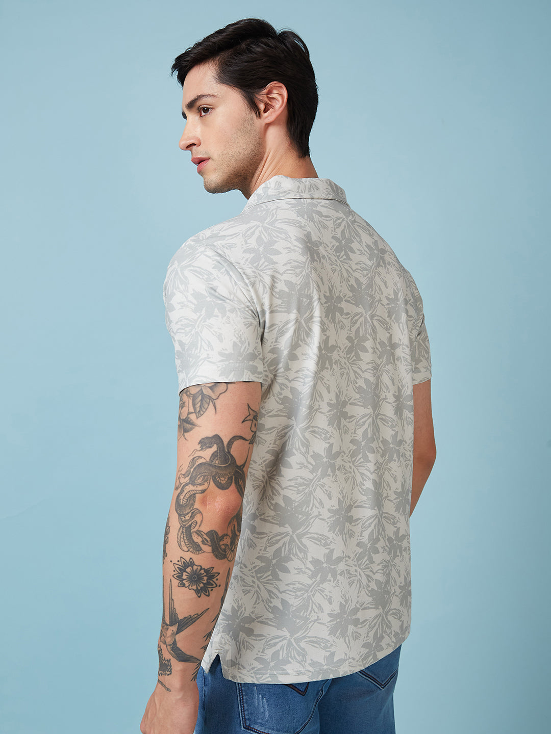 Men's Printed Henley Neck Half Sleeves T-shirts