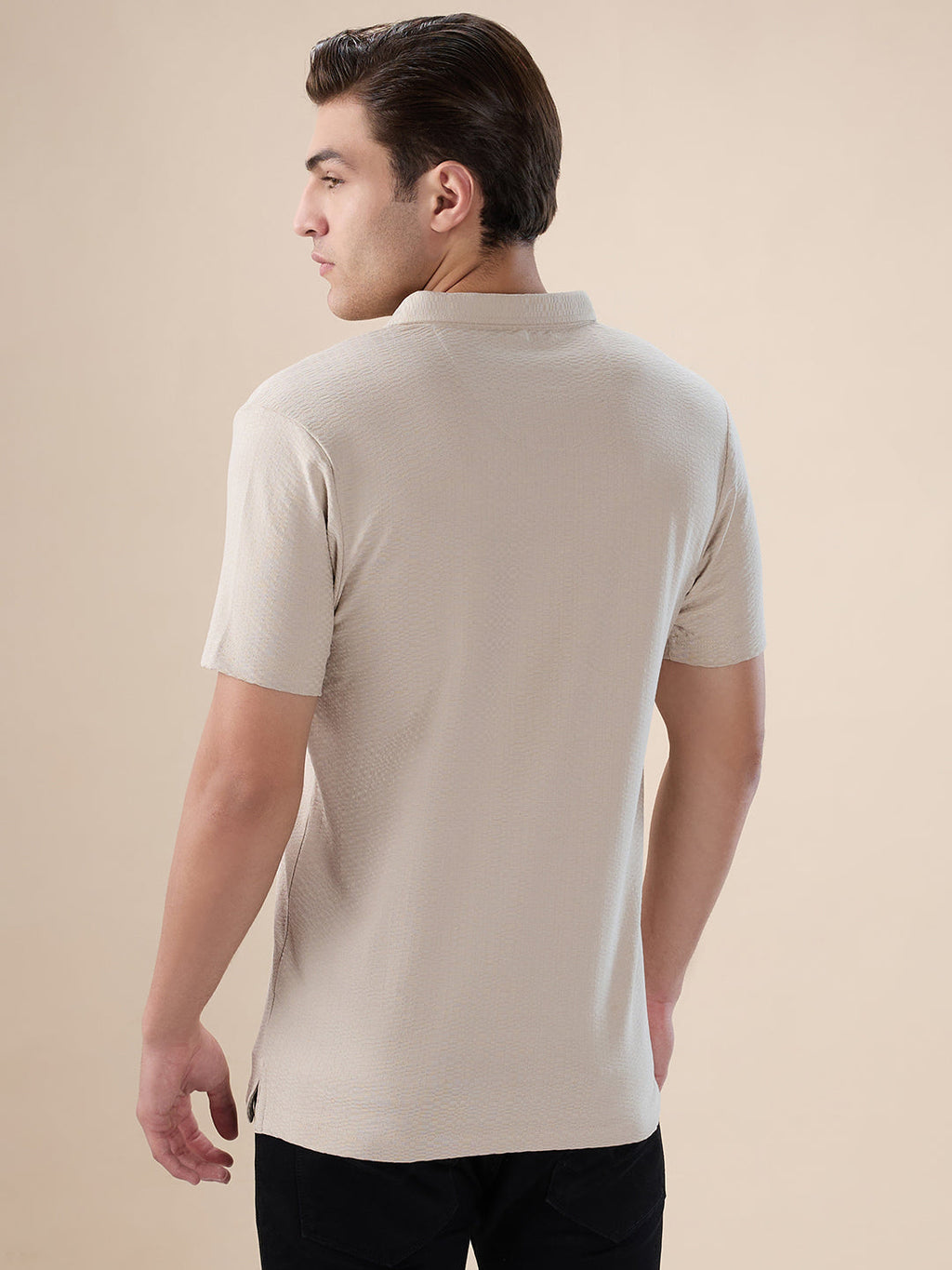 Mens Solid Polo Collar Half Sleeves Regular Fit T-shirt