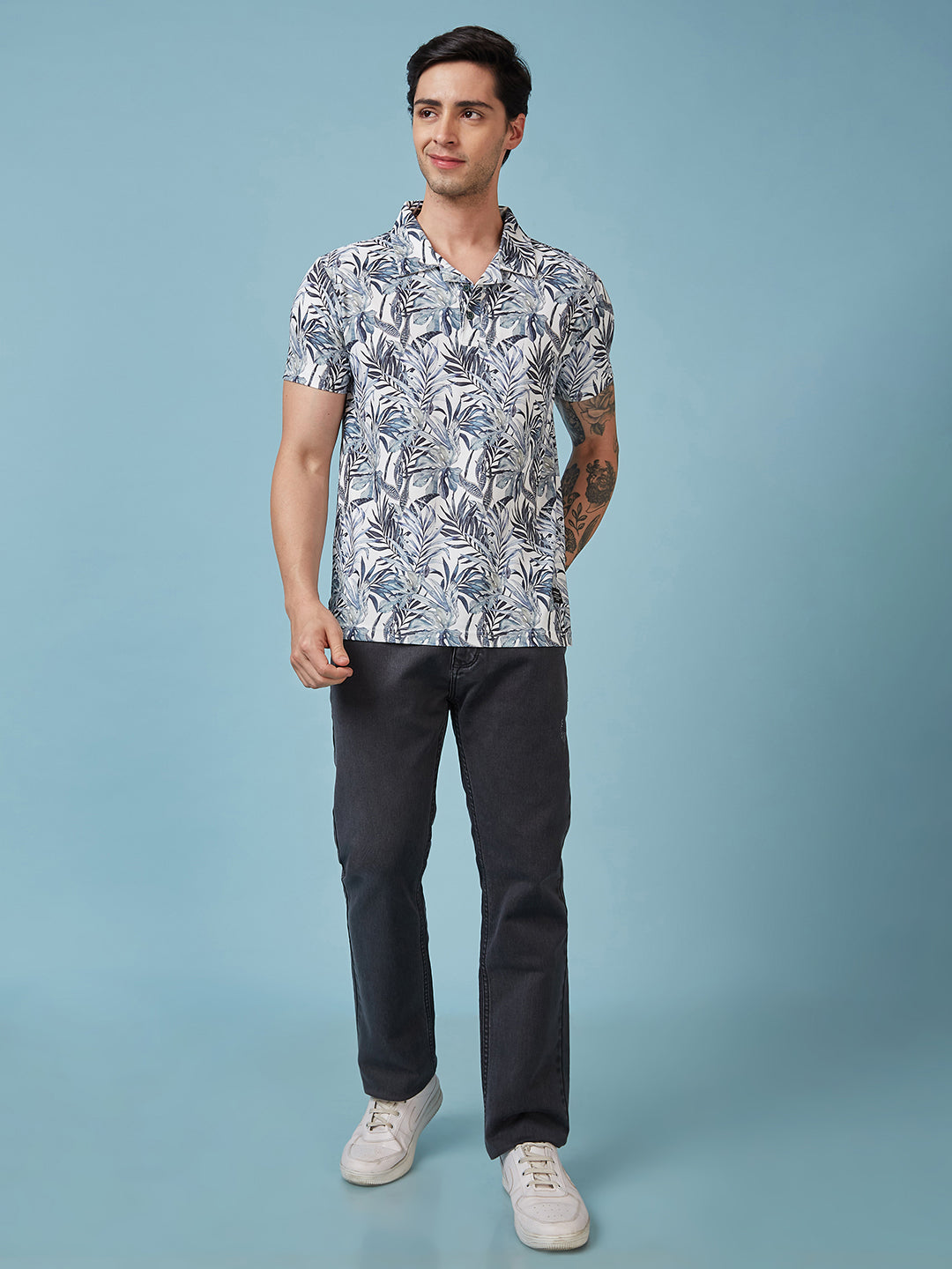 Men's Printed Cuban Collar Half Sleeves T-shirts