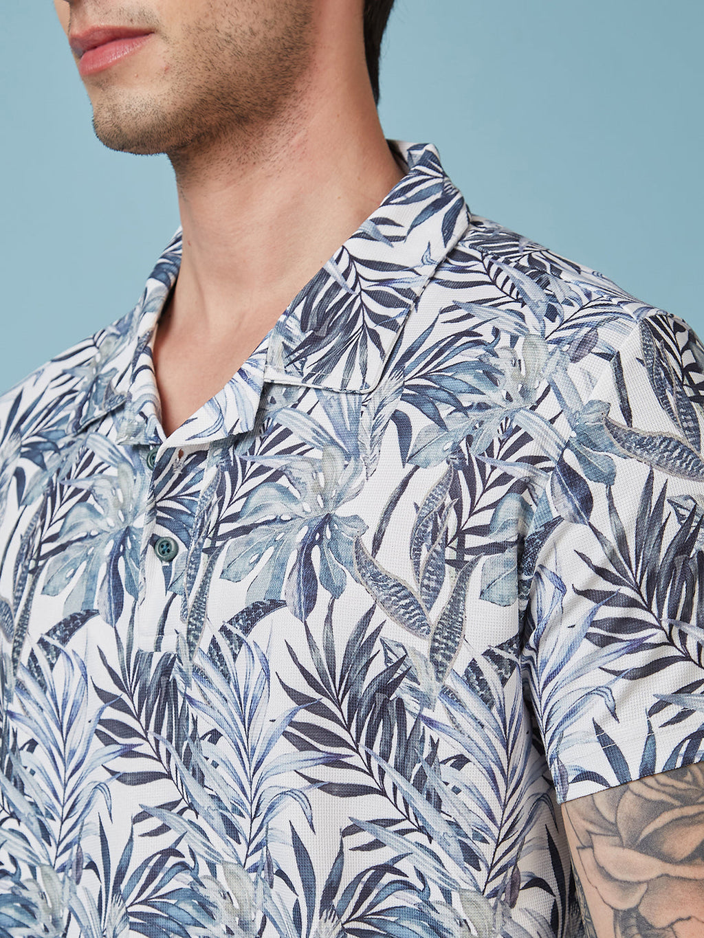 Men's Printed Cuban Collar Half Sleeves T-shirts