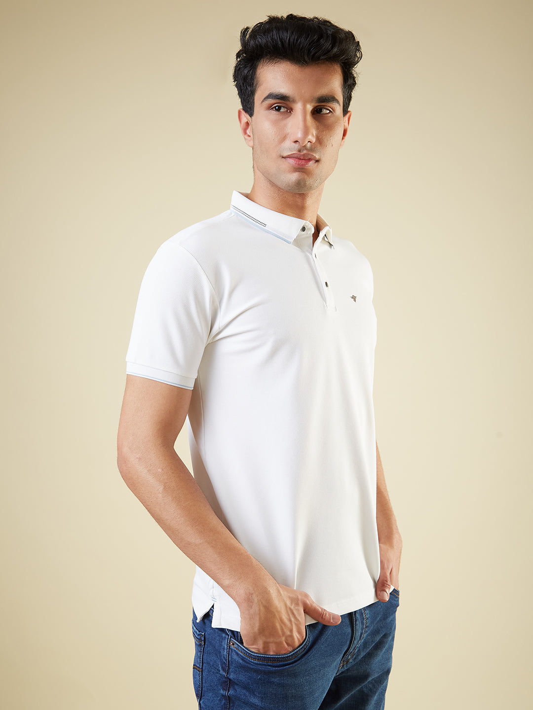 Mens All-Over New Basics Solid Half Sleeves Regular Fit Tshirt Secondary image