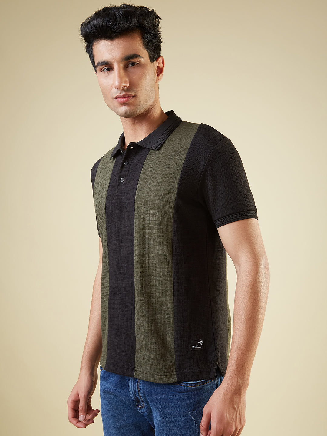 Mens Cut & Sew Cuban Collar with Half Sleeves T-shirt Secondary image