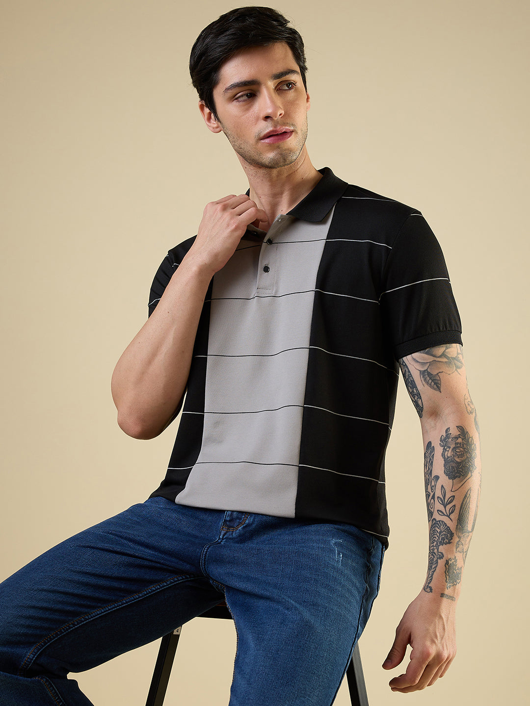 Mens All-Over Stripes Printed Half Sleeves Regular Fit Tshirt