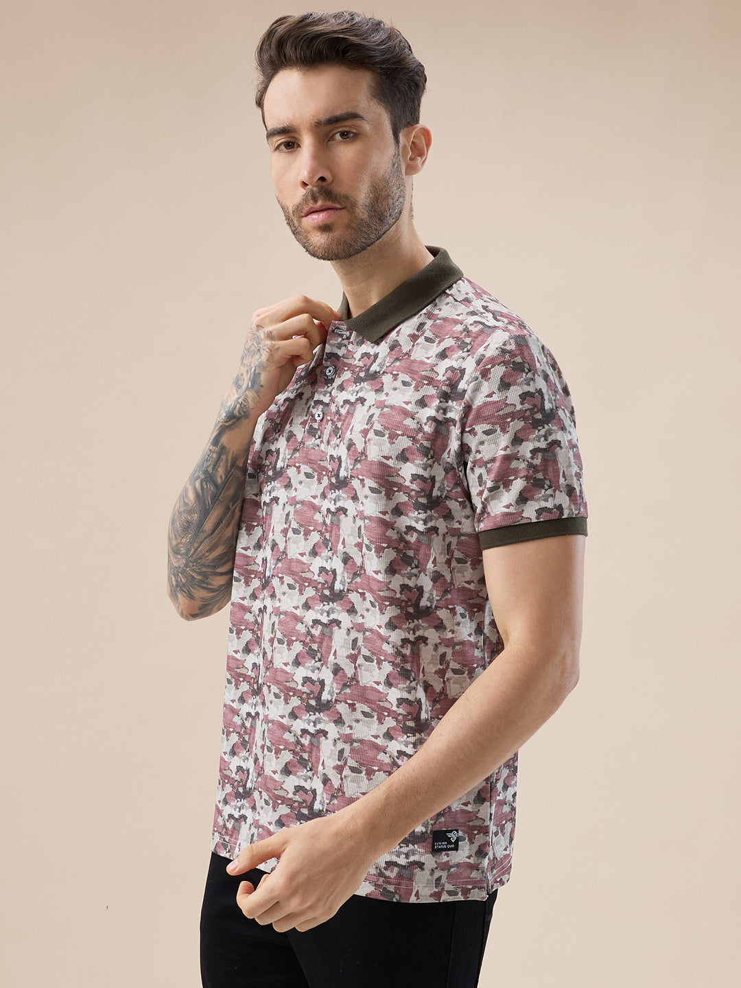 Mens Abstract Half Sleeves Regular Fit T-shirt with contrast Polo Collar Secondary image