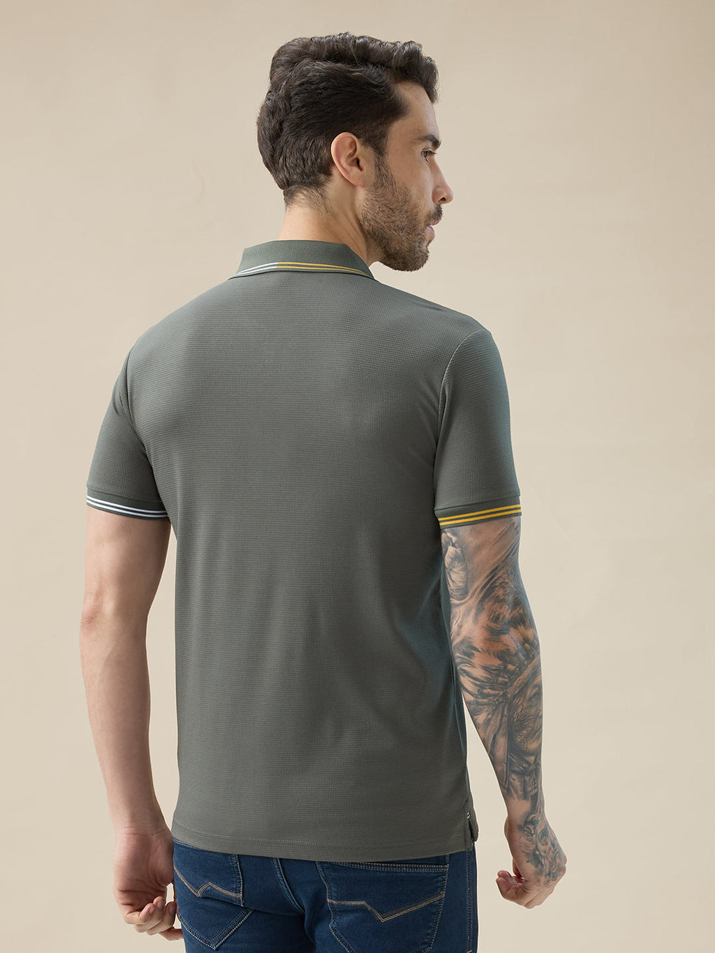 Men's Solid Regular Fit Half Sleeves Polo T-Shirt With Dual Color Tipping