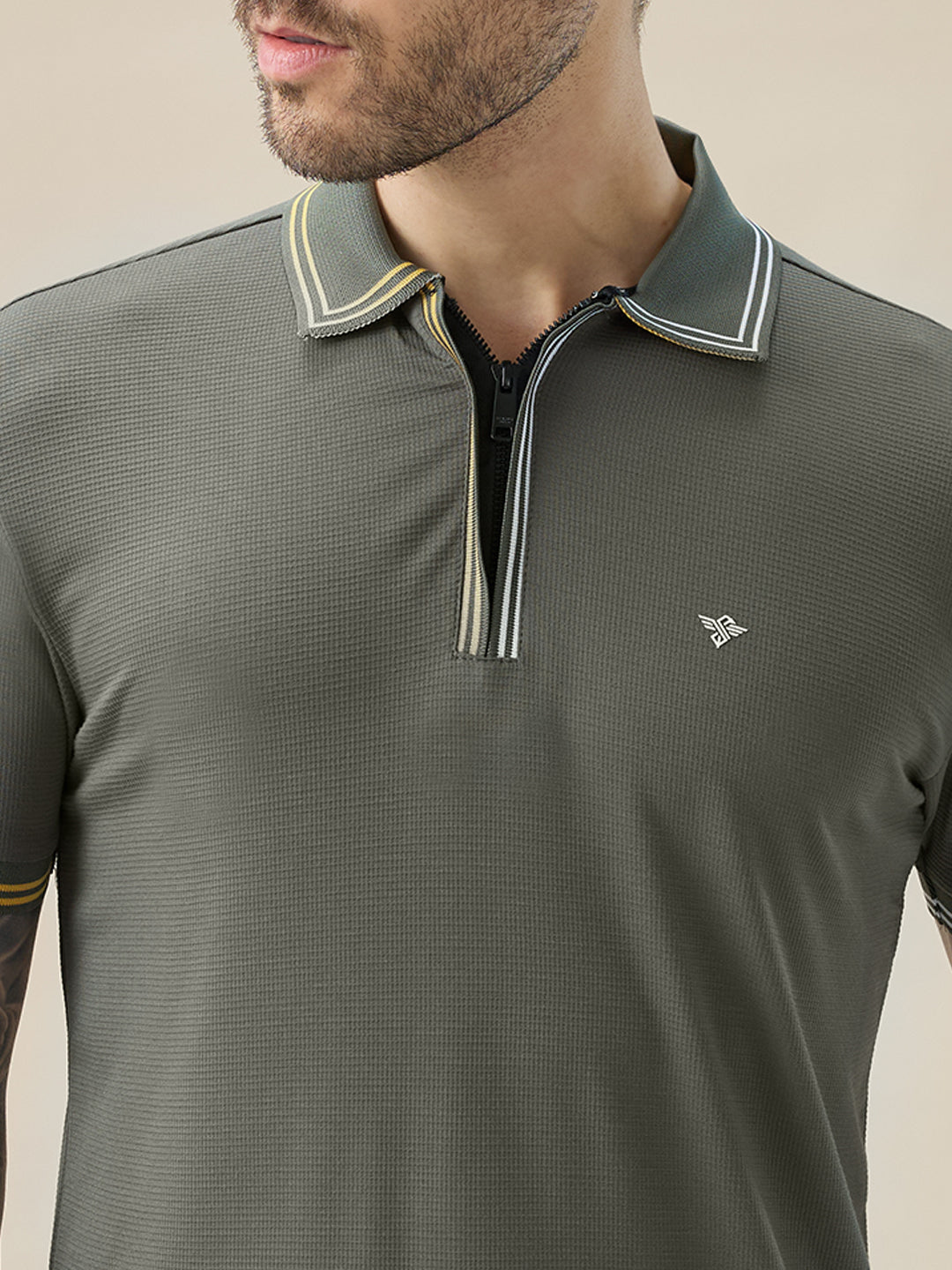Men's Solid Regular Fit Half Sleeves Polo T-Shirt With Dual Color Tipping