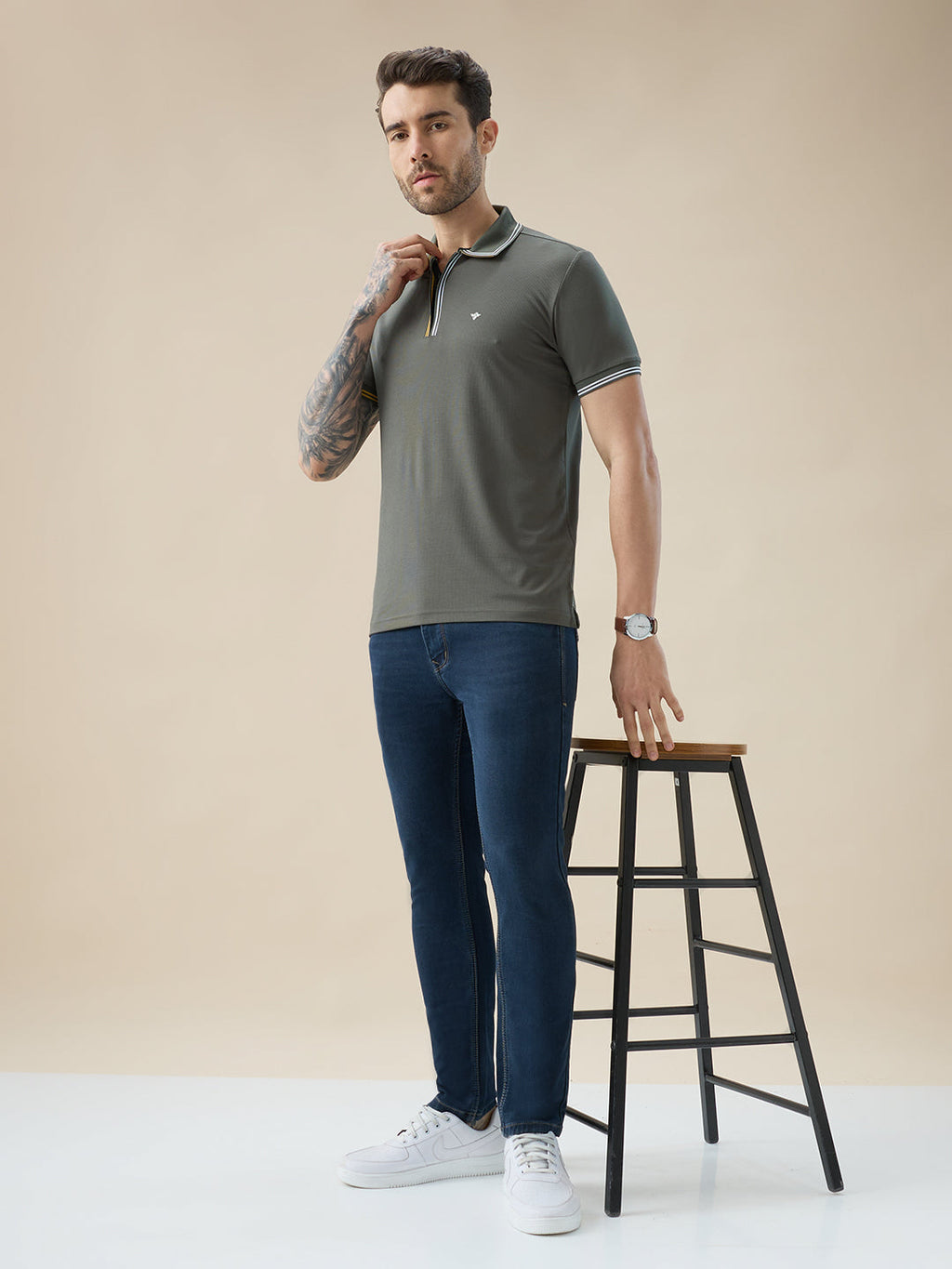 Men's Solid Regular Fit Half Sleeves Polo T-Shirt With Dual Color Tipping