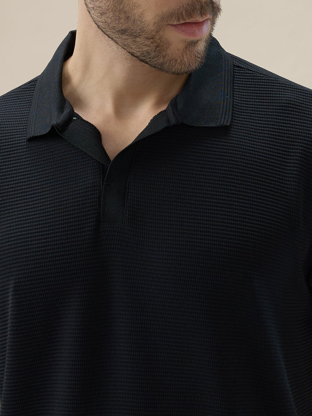Men’s Solid Textured Regular Fit Half Sleeve Polo T-Shirt with No-Button Placket