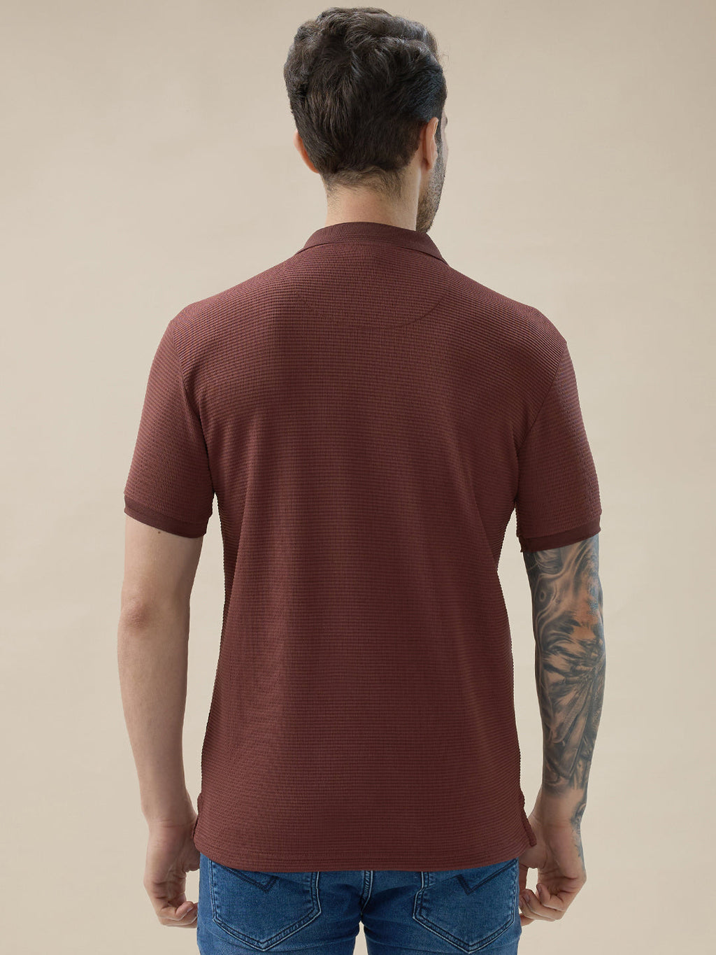 Men’s Solid Textured Regular Fit Half Sleeve Polo T-Shirt with No-Button Placket