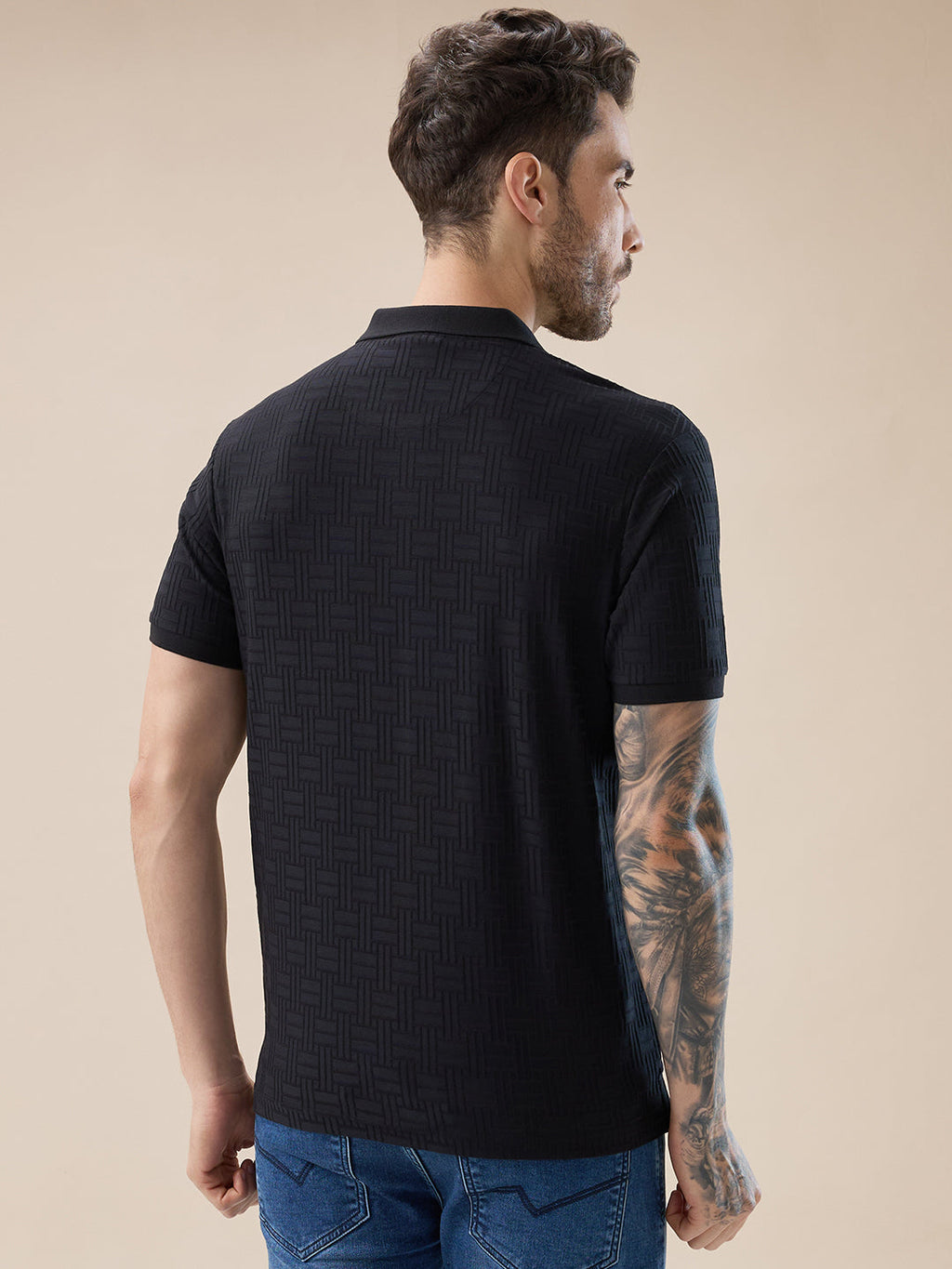 Men's Solid Textured Half Sleeves Polo T-shirt