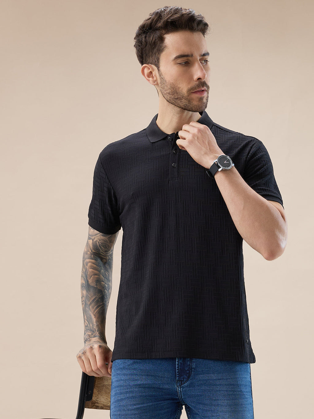 Men's Solid Textured Half Sleeves Polo T-shirt