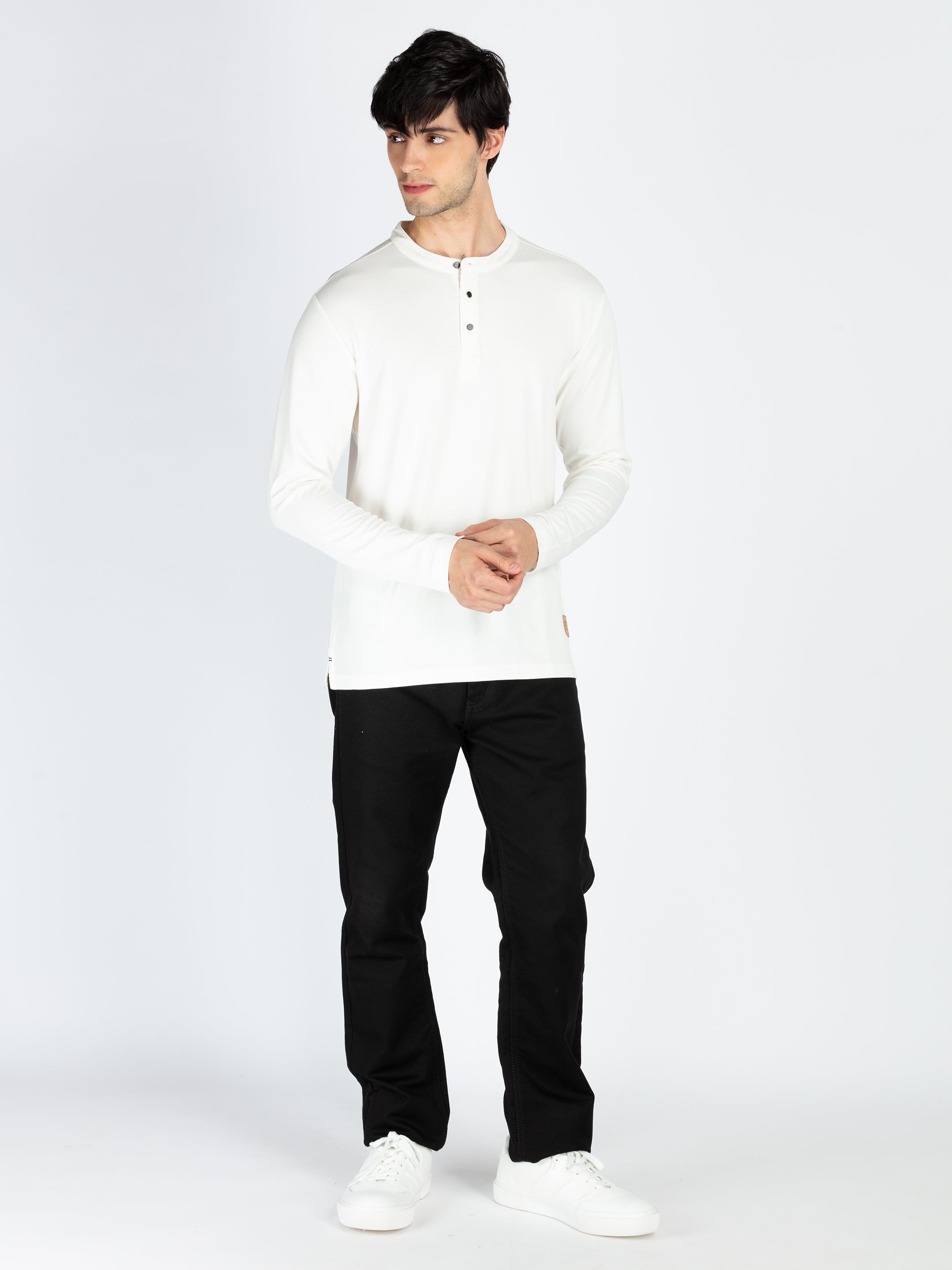 Men's Solid Henley Neck Full Sleeve T-Shirt
