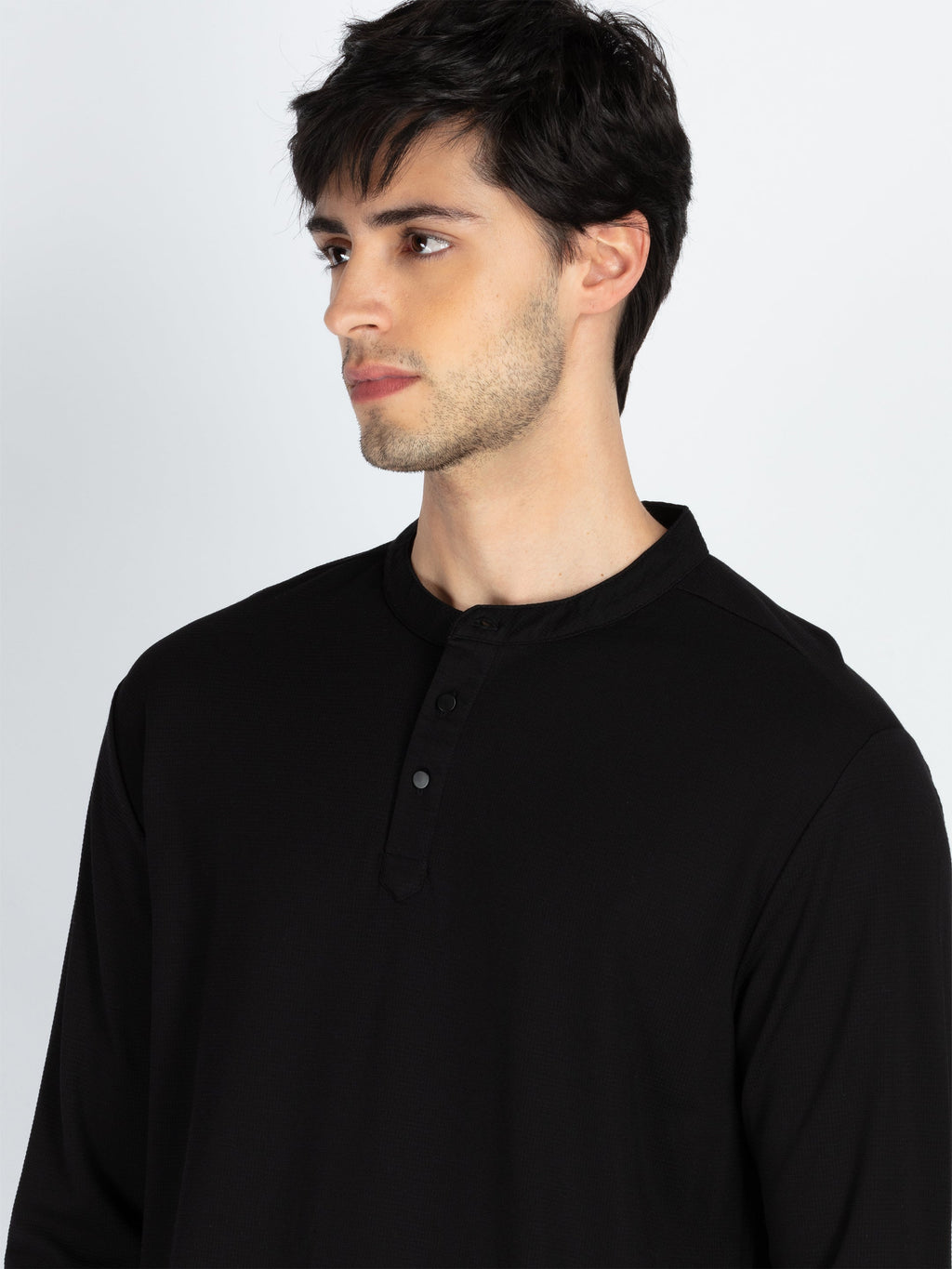 Men's Solid Henley Neck Full Sleeve T-Shirt