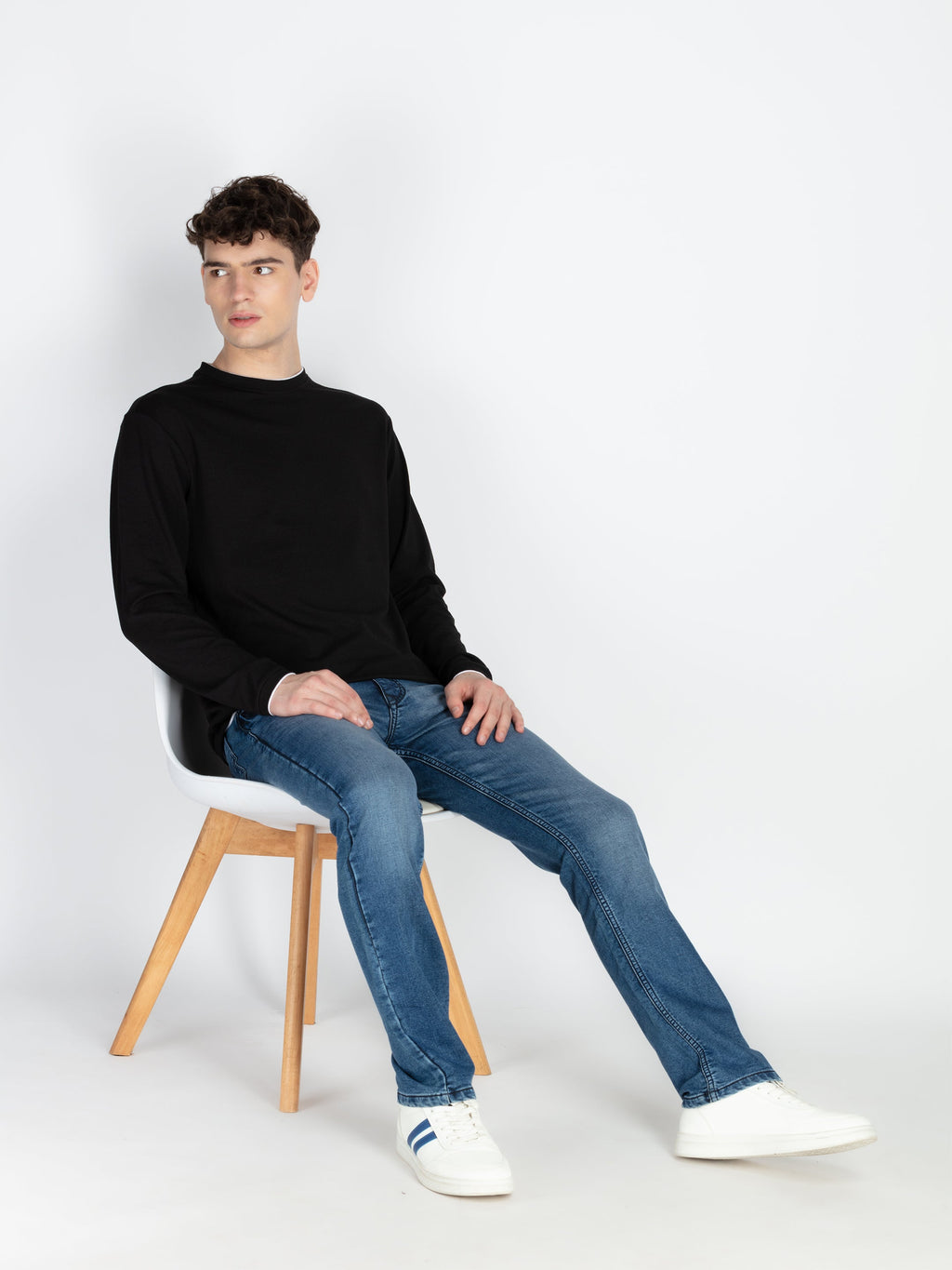 Mens Solid Round Neck Lightweight Sweatshirt