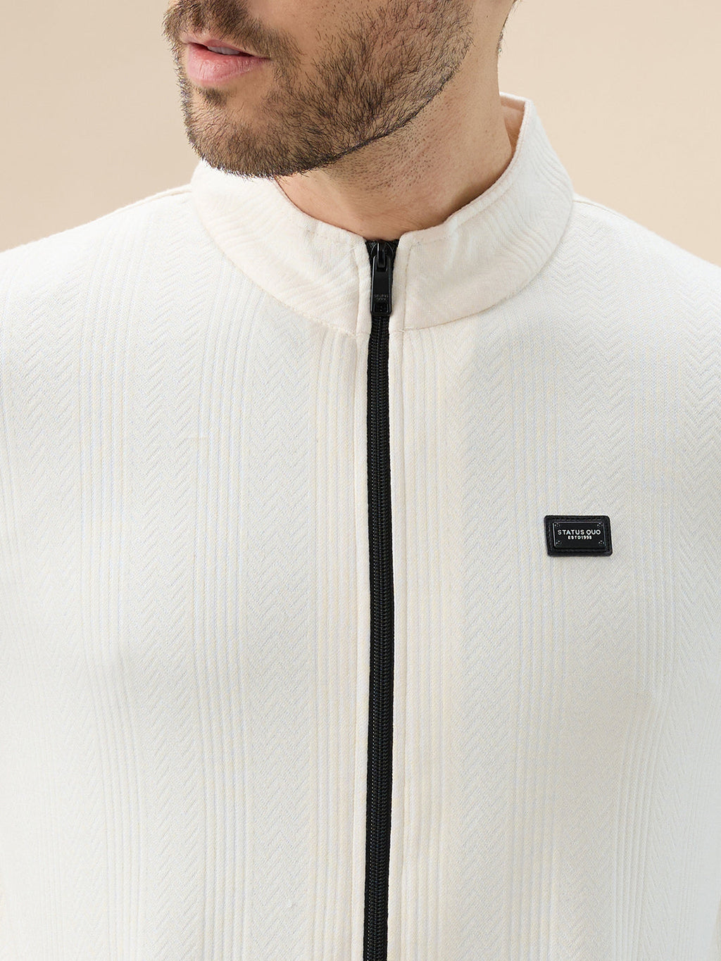 Men's Solid Textured Mock Neck Full Sleeves Sweatshirt with Zipper Closure