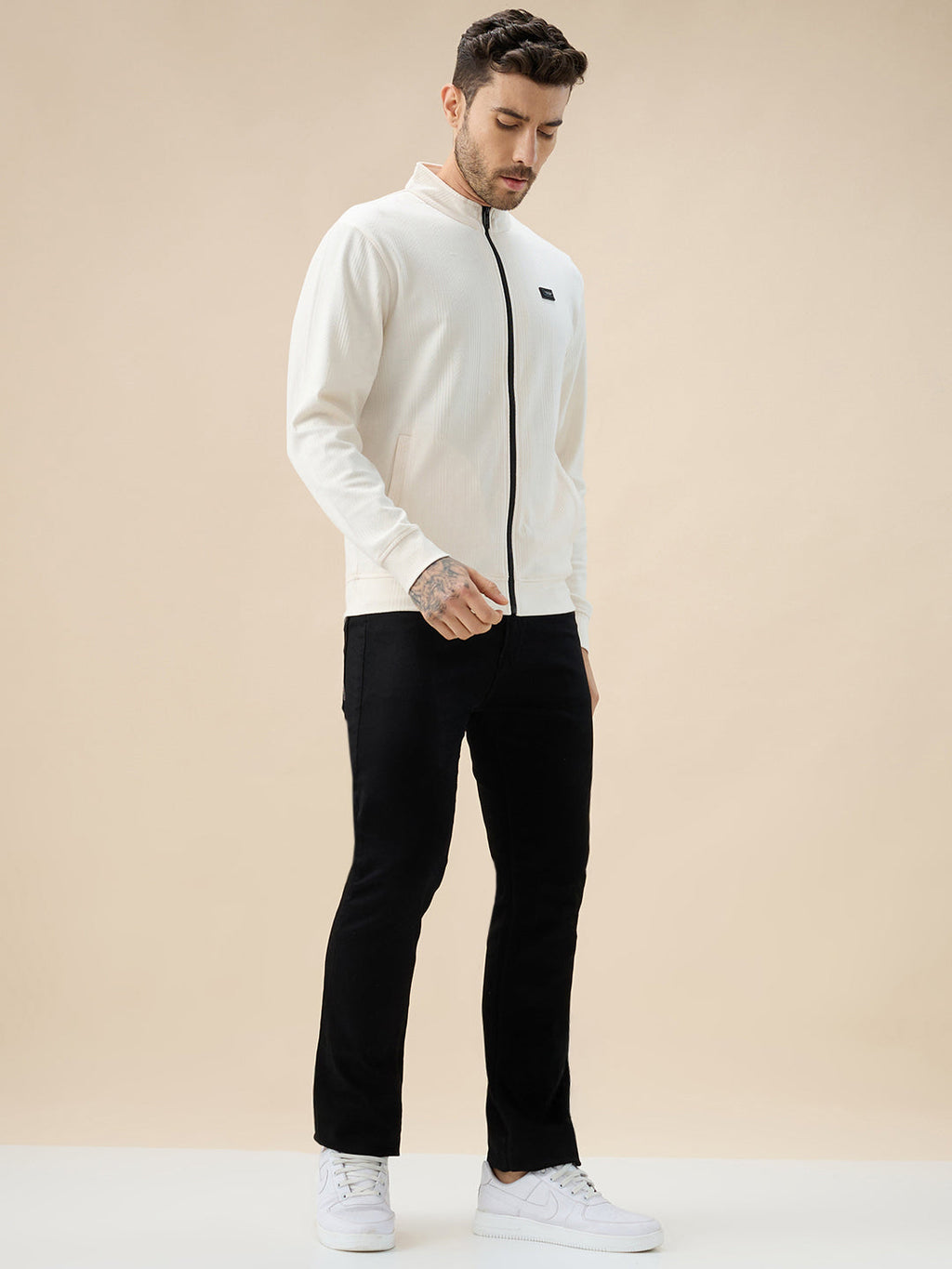 Men's Solid Textured Mock Neck Full Sleeves Sweatshirt with Zipper Closure