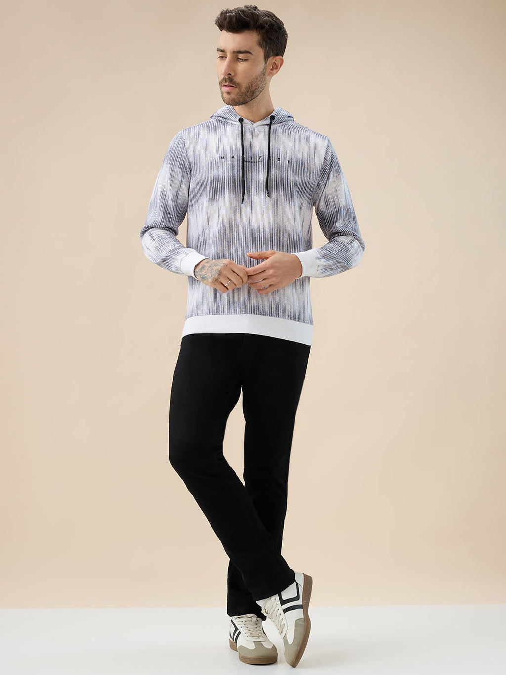 Men's Camouflage Print Full Sleeves Textured Hooded Sweatshirt