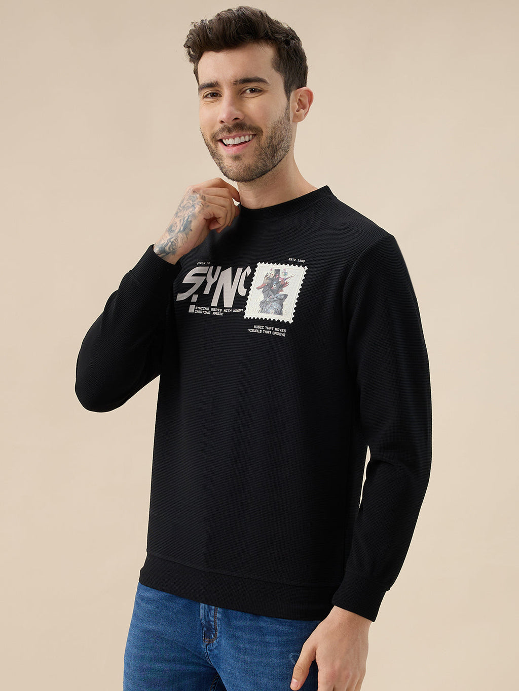 Men's Chest Graphic Print Round Neck Full Sleeves Textured Sweatshirt