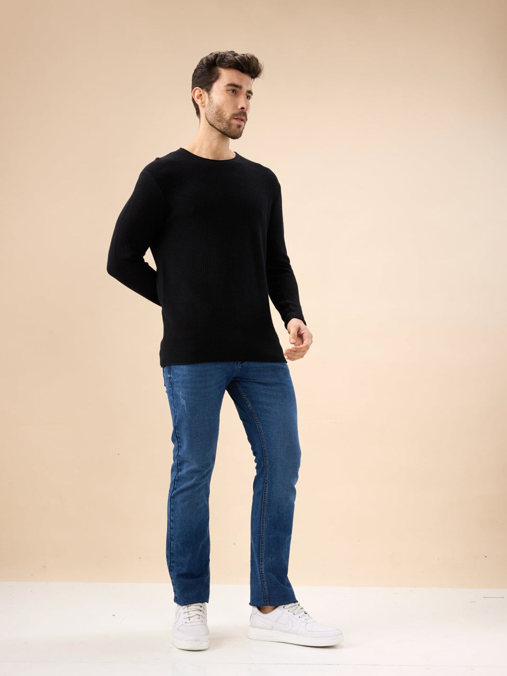 Men's Basic Solid Textured Full Sleeves Round Neck Sweater