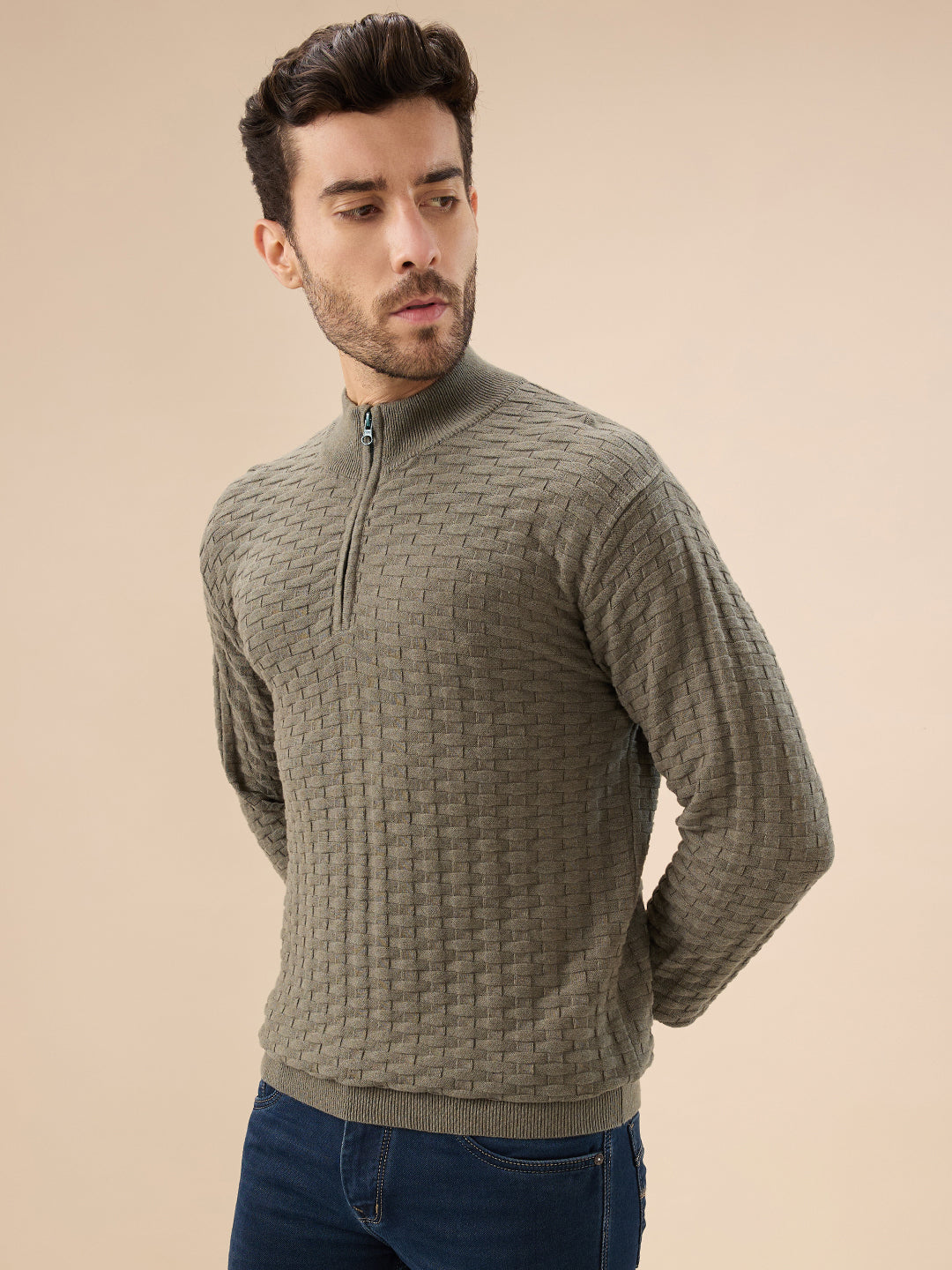 Men’s Trendy Textured Knit Half Zip High Neck Full Sleeves Sweater Secondary image