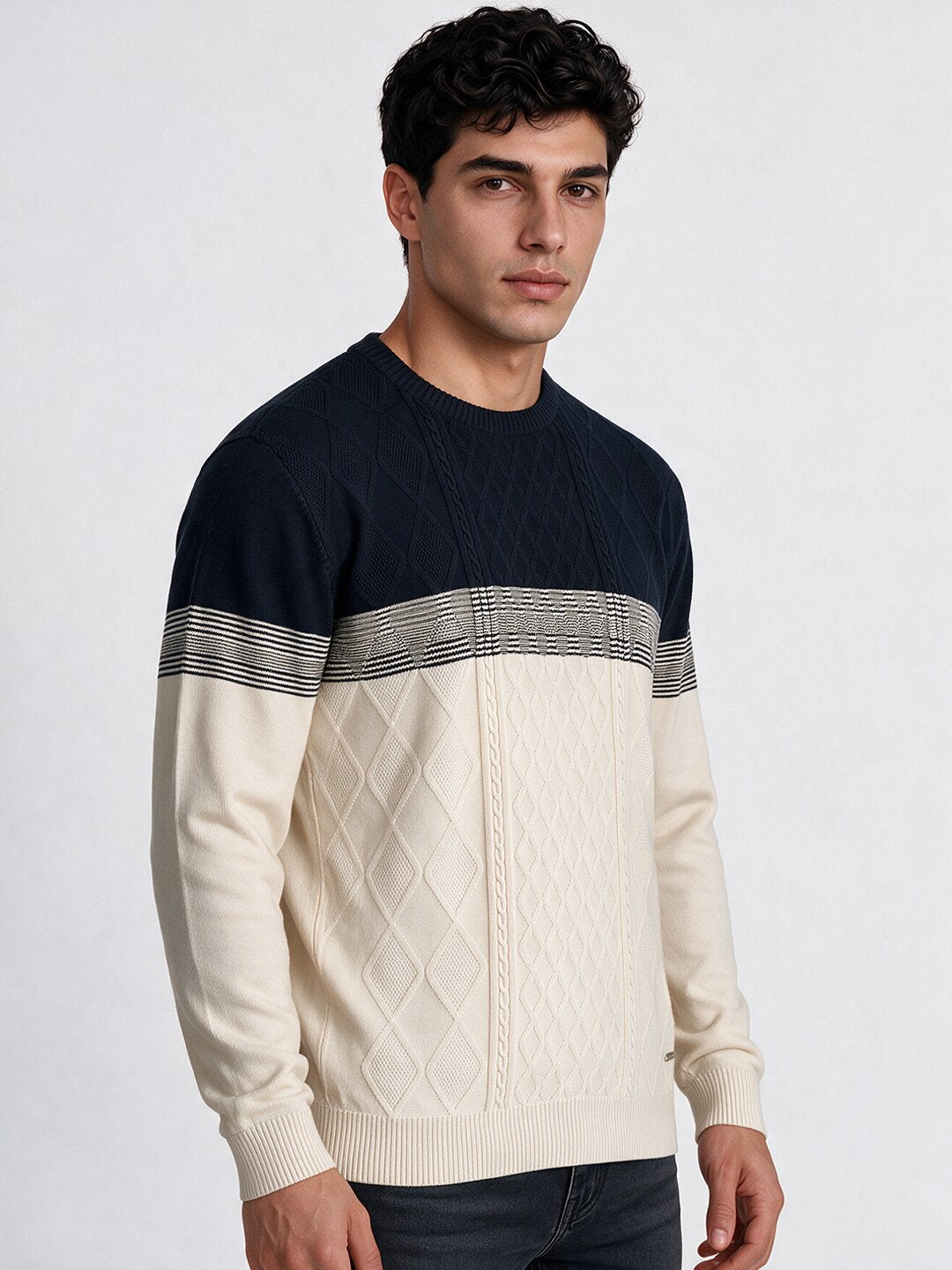 Men's Textured Striped Round Neck Regular Fit Sweater
