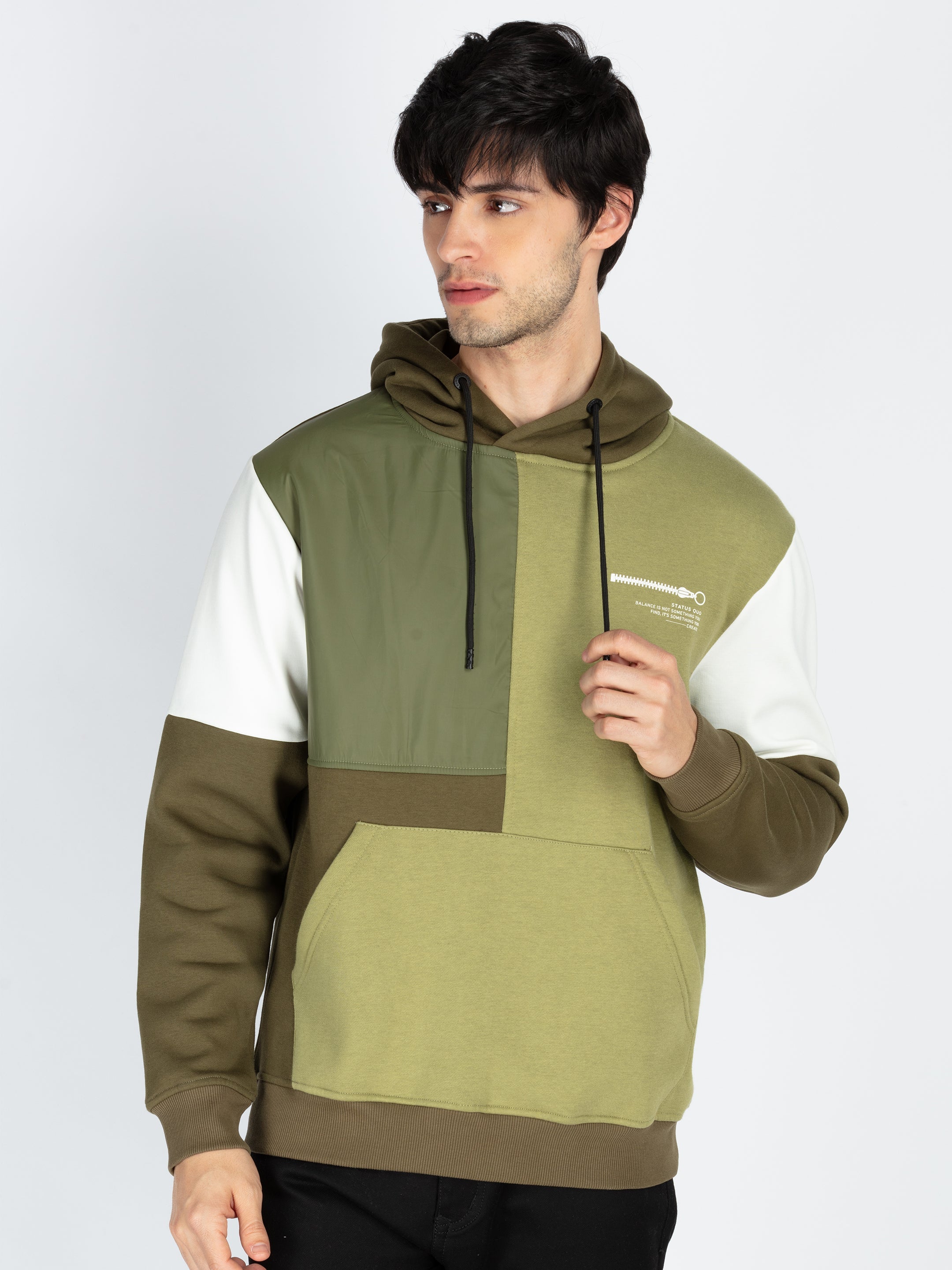 Mens Colorblocked Full Sleeve Hooded Sweatshirt Secondary image