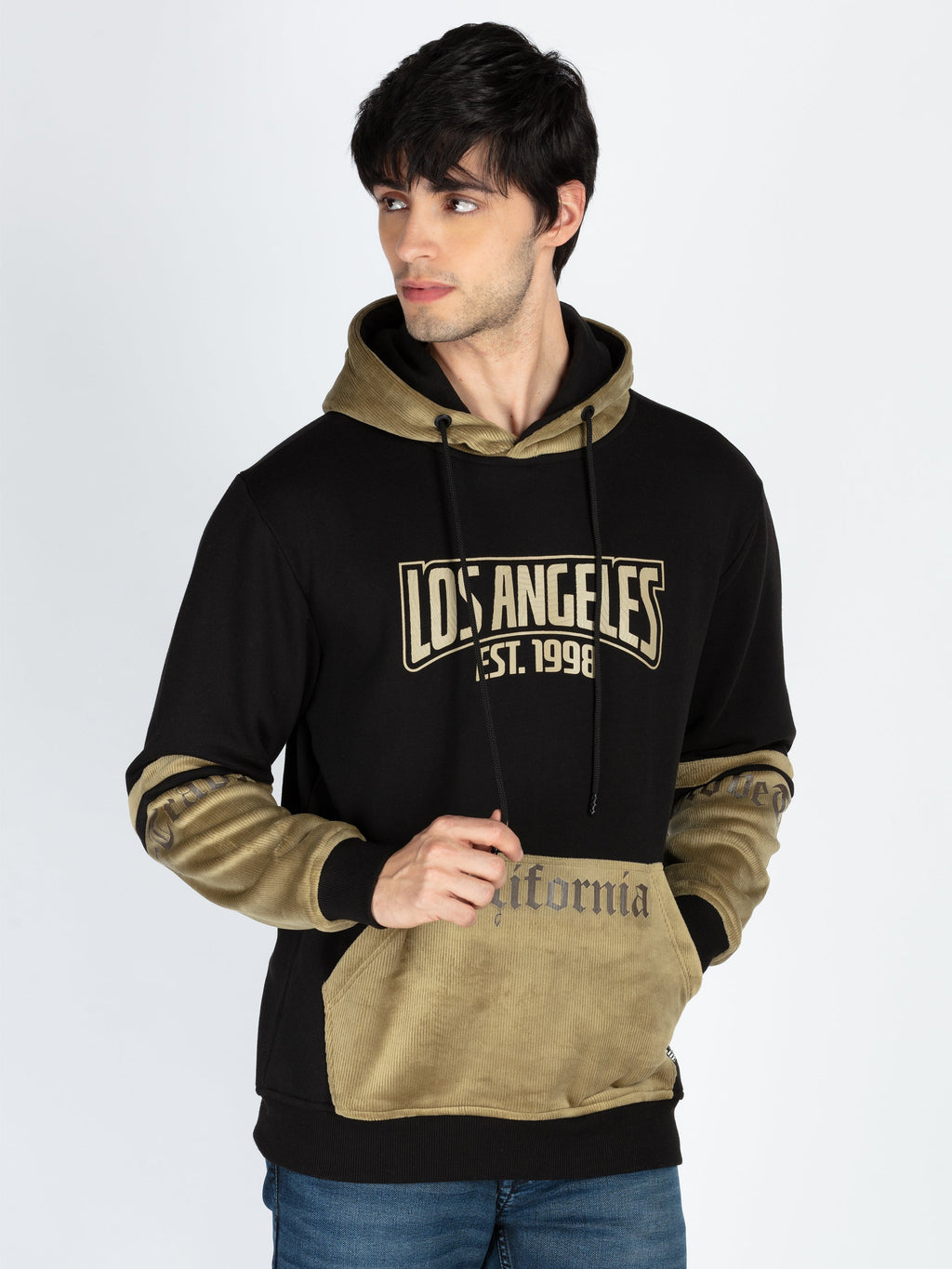 Mens Colorblocked Full Sleeve Hooded Sweatshirt