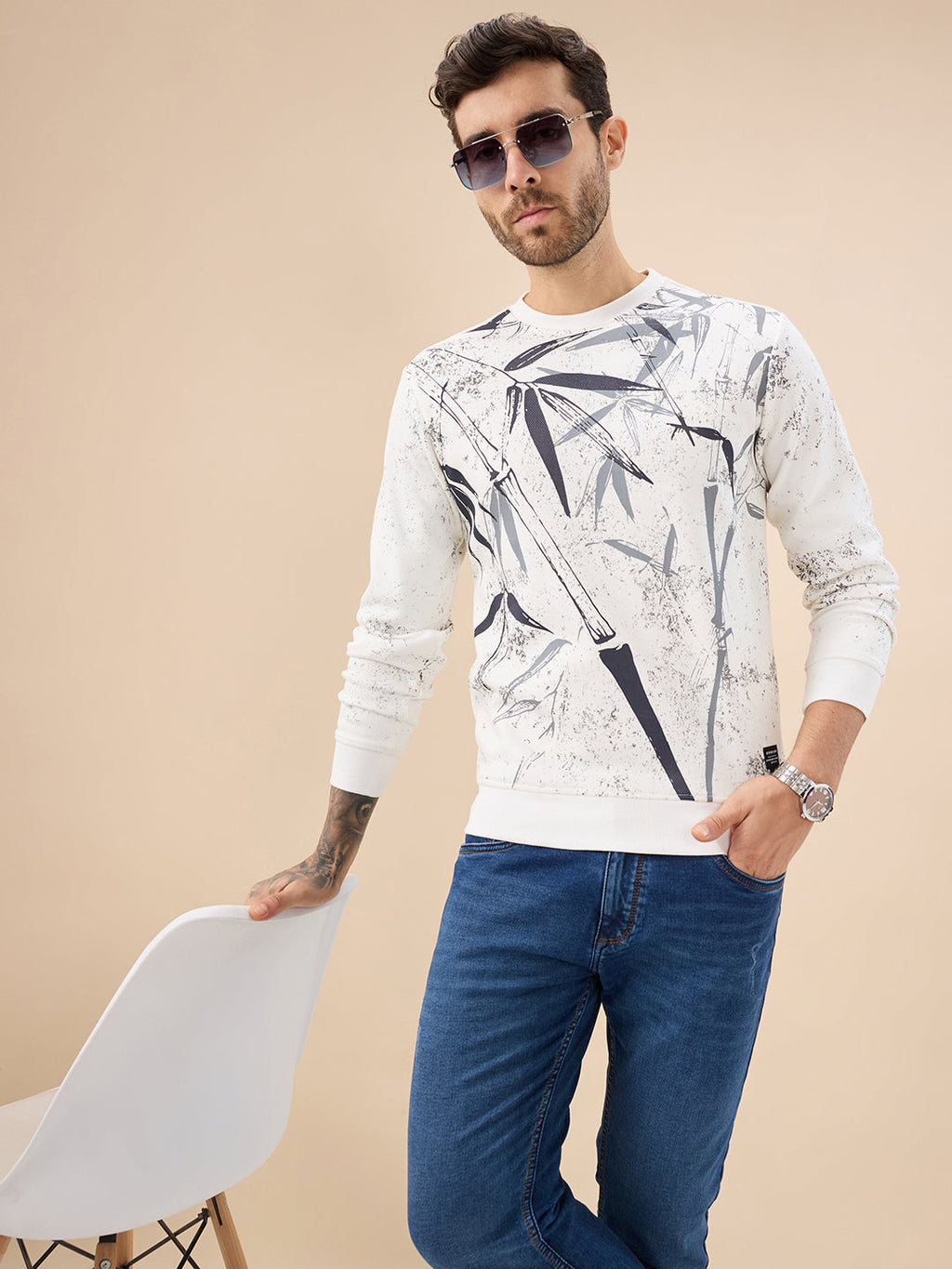 Men's Abstract Tropical Print Round Neck Full Sleeve Fleece Sweatshirt