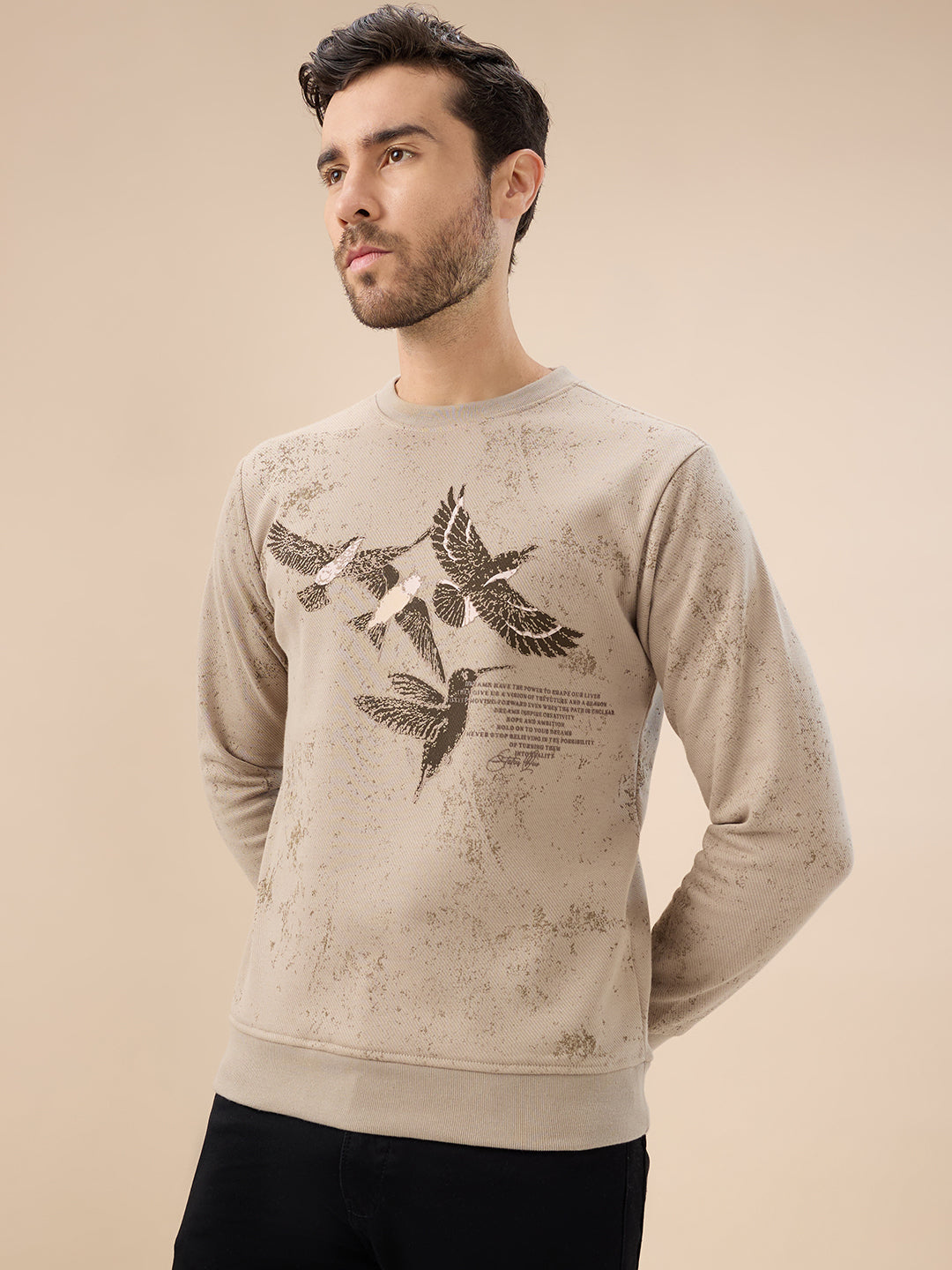 Men's Chest Birds Graphic Print Full Sleeve Round Neck Fleece Sweatshirt